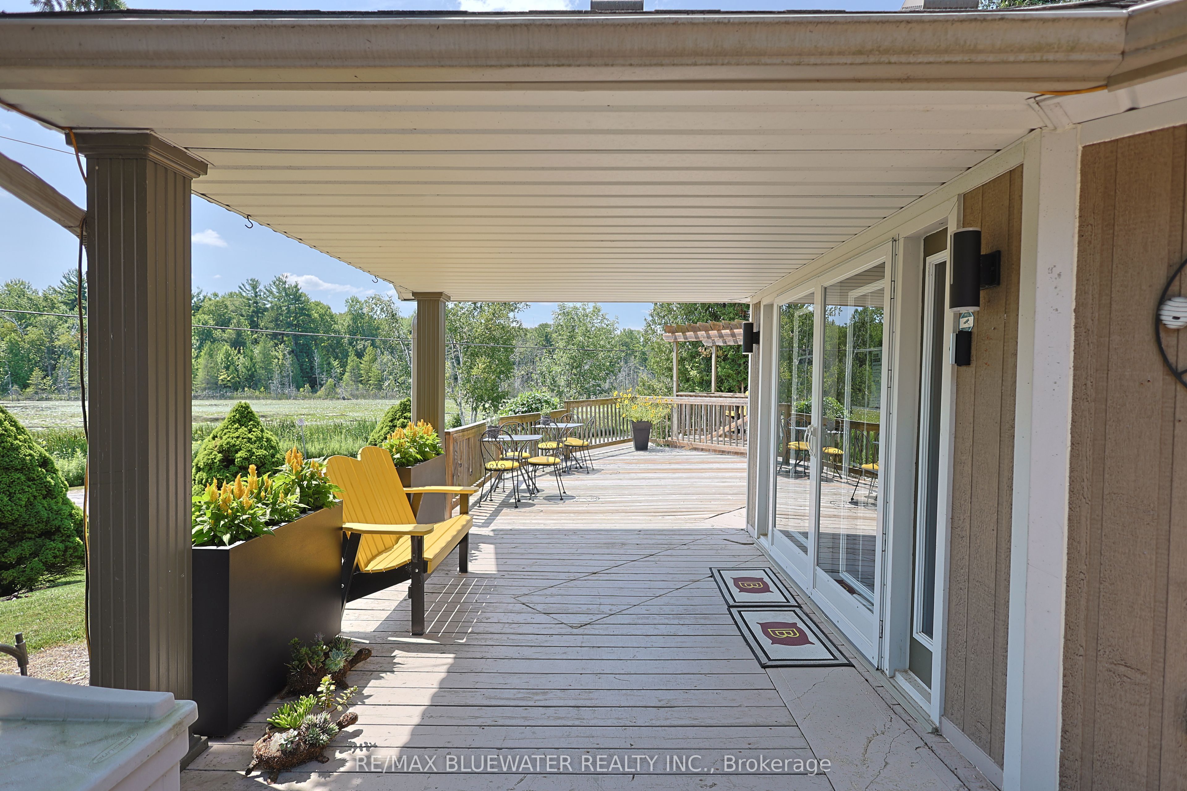 7196 Outer Drive Property Photo 11