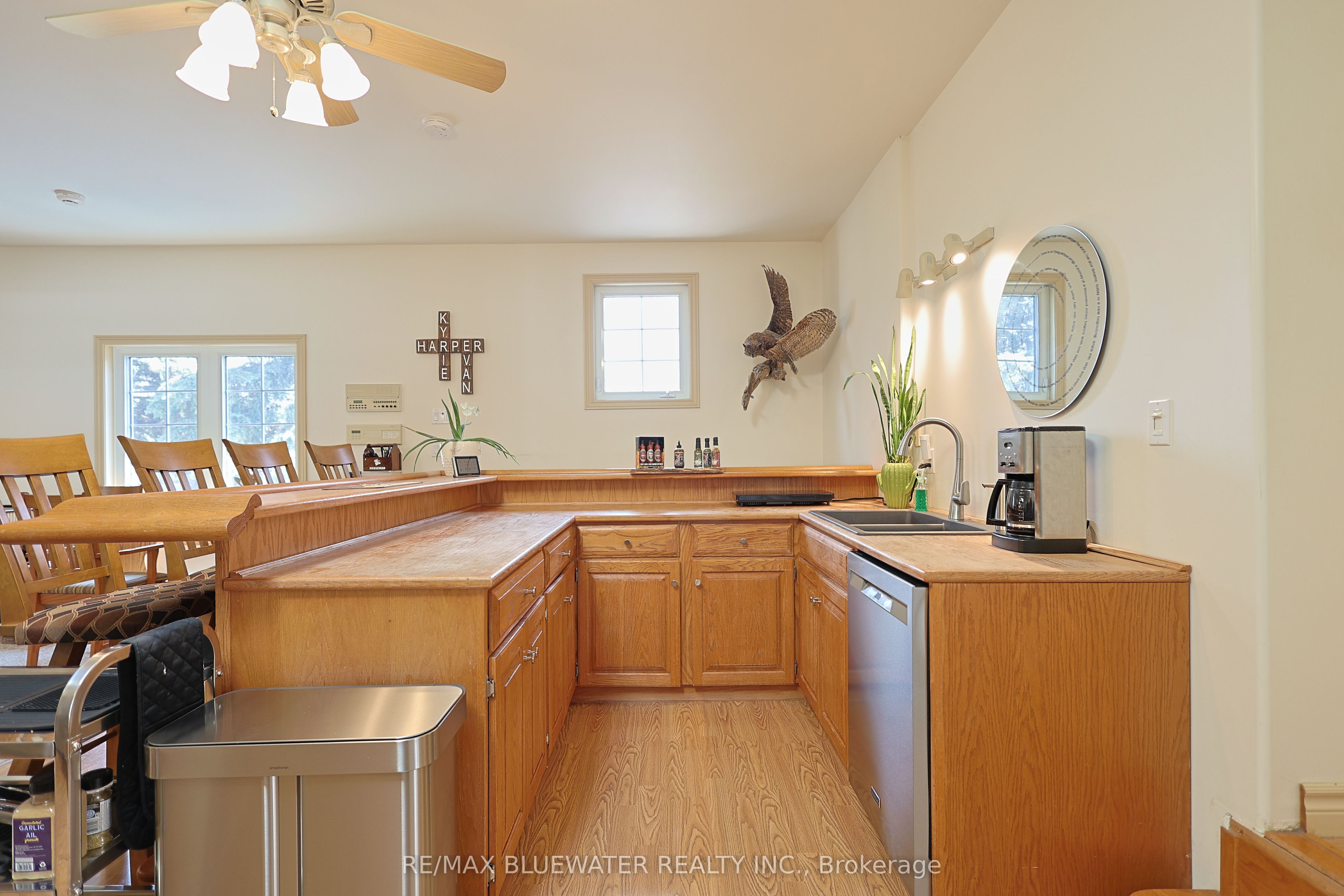 7196 Outer Drive Property Photo 34