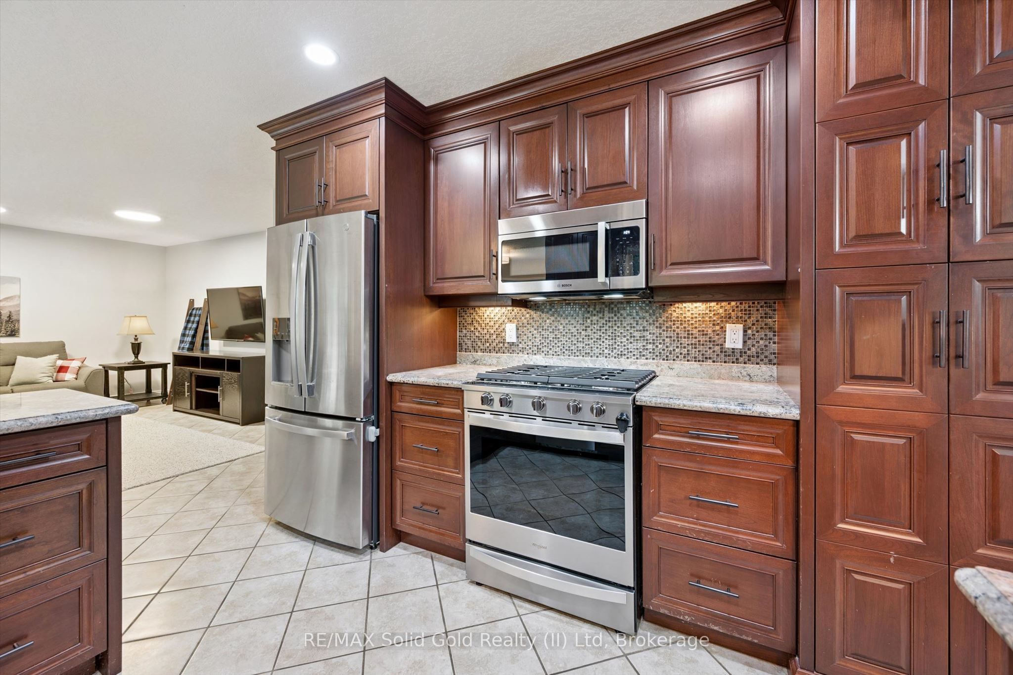 10 Merner Place Property Photo 6