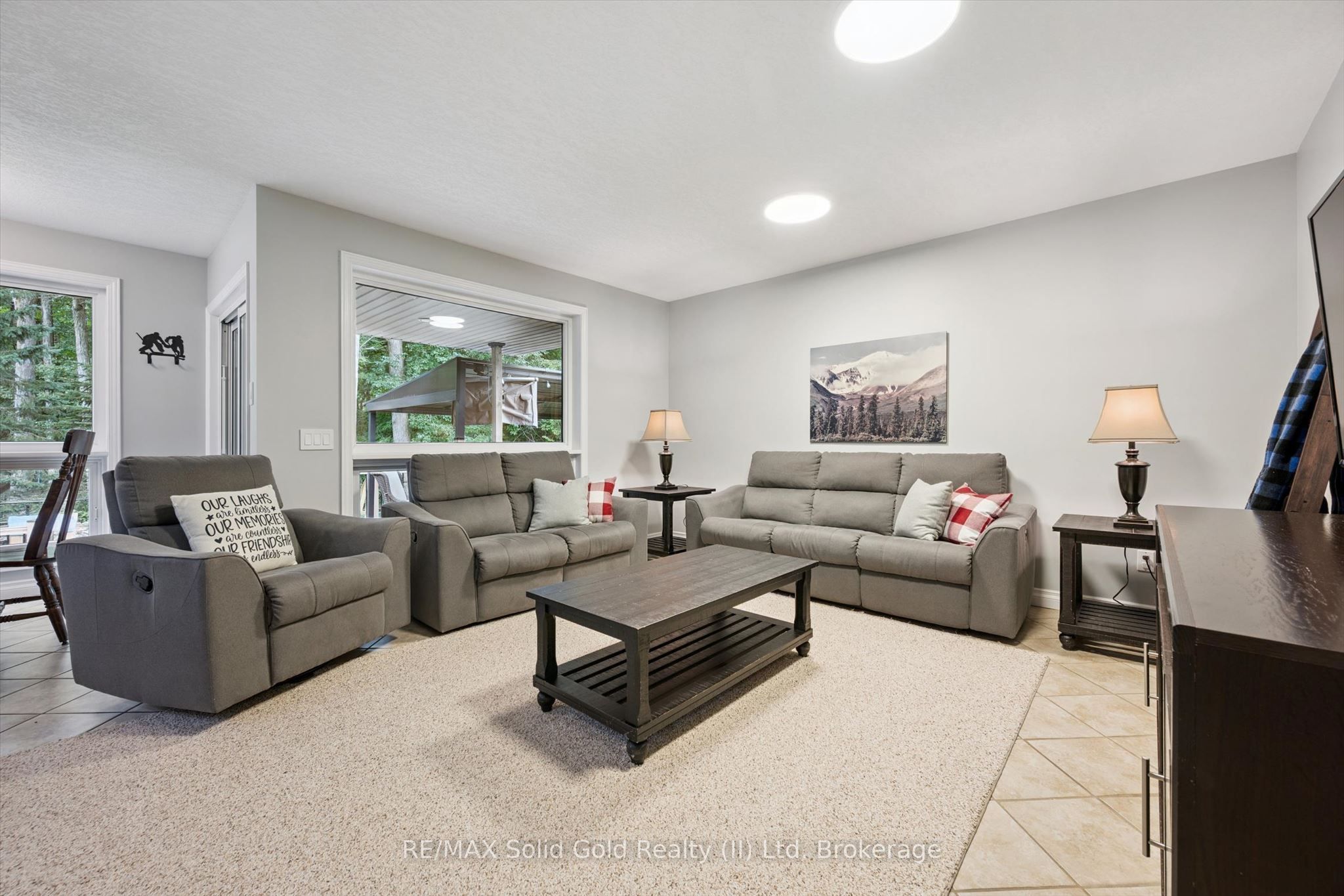10 Merner Place Property Photo 13