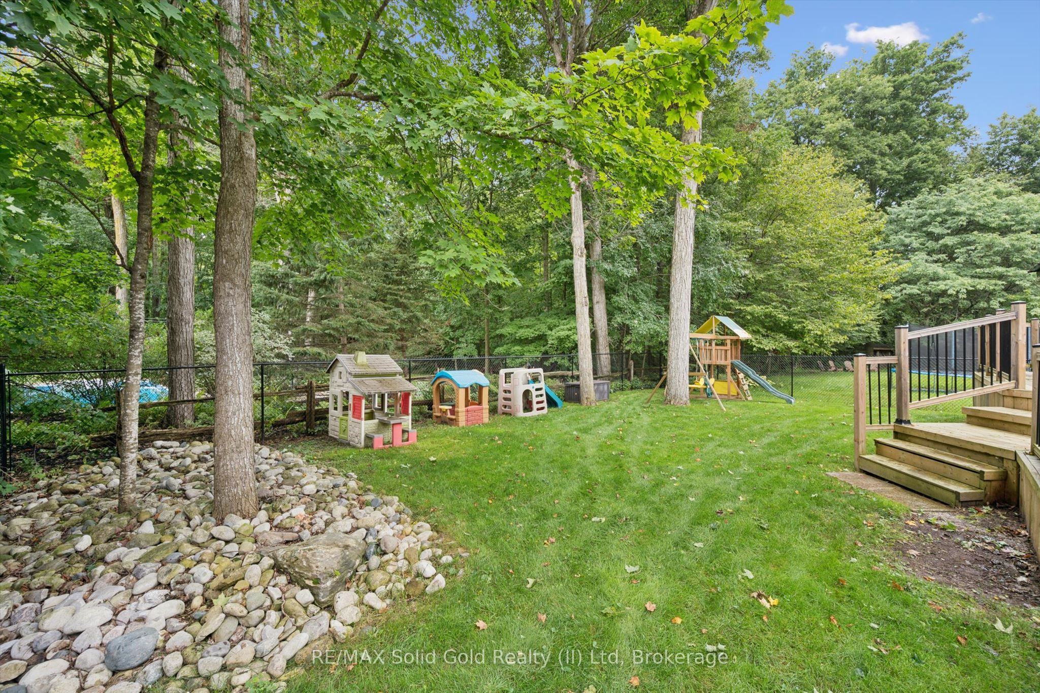10 Merner Place Property Photo 37