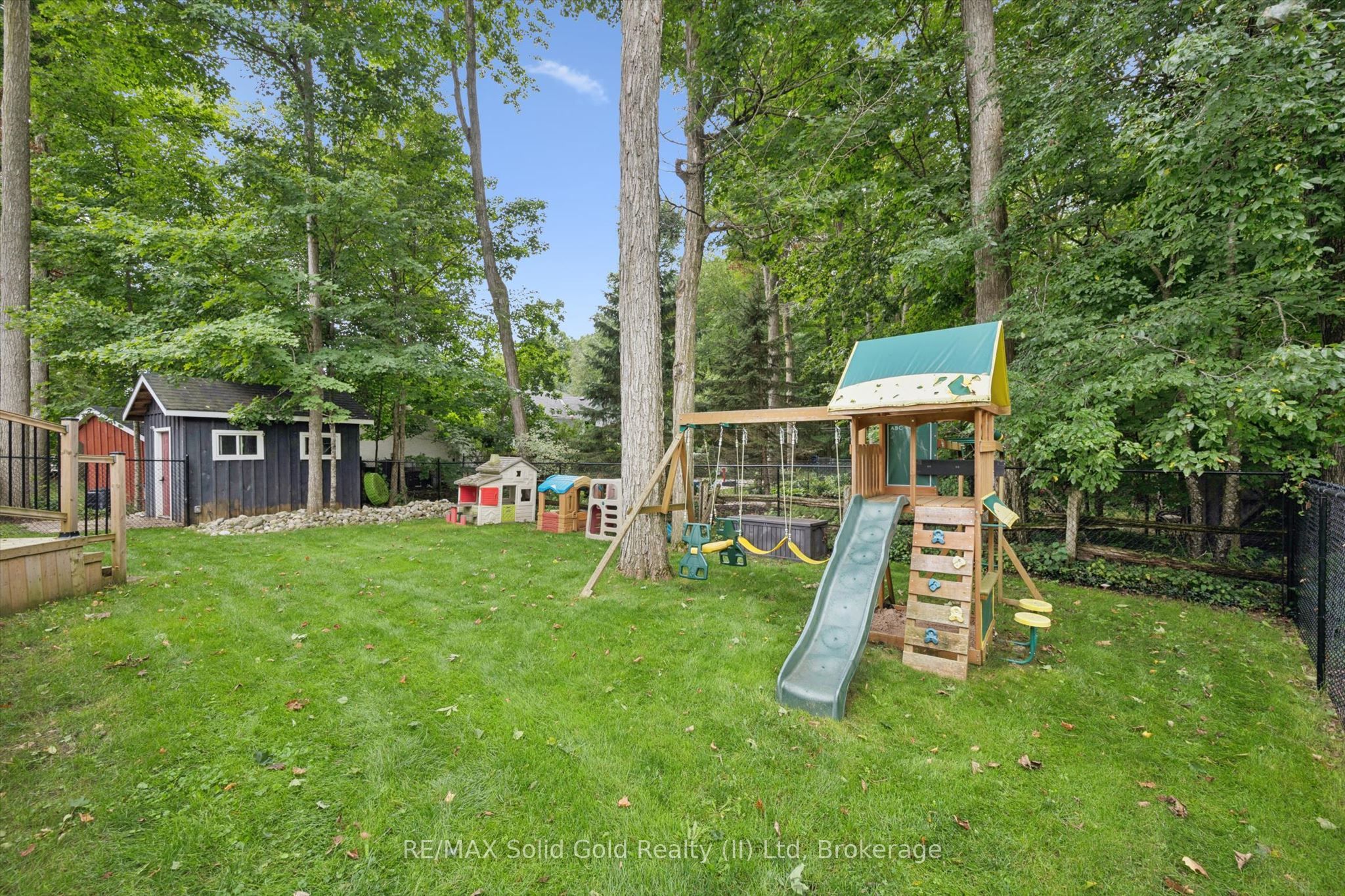 10 Merner Place Property Photo 40