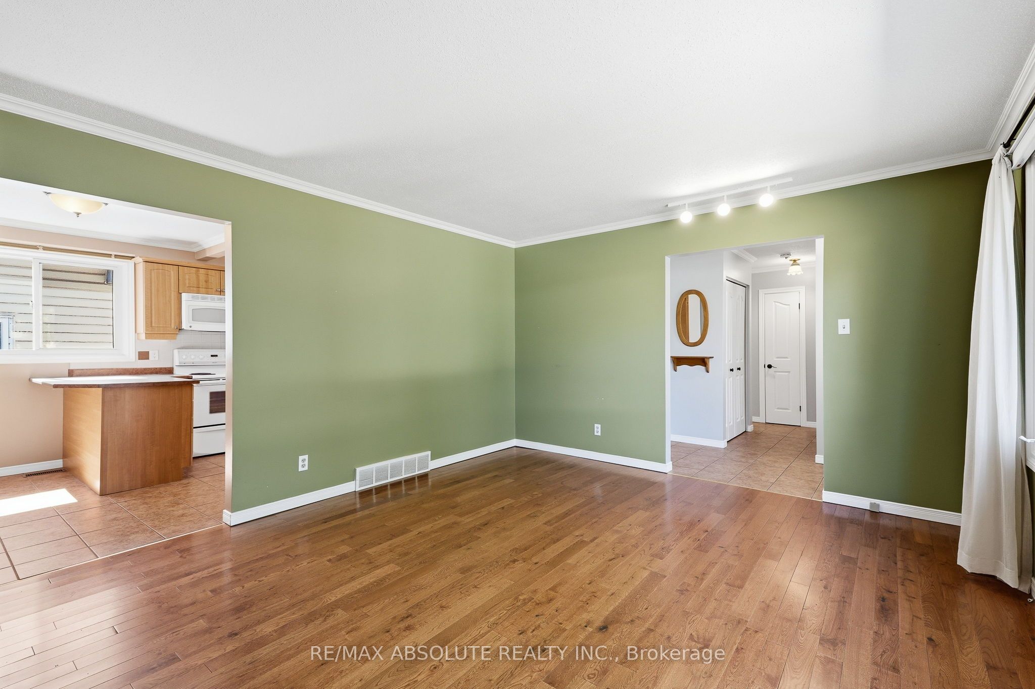 346 Galloway Drive Property Photo 6