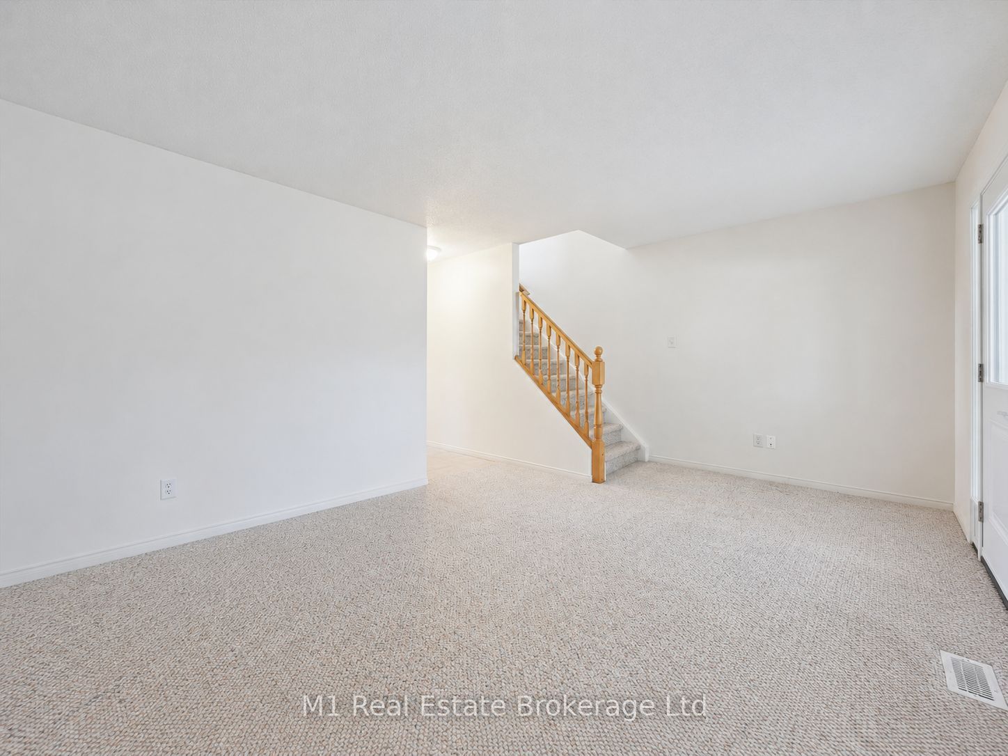 426 Grange Road 55 Property Photo 8