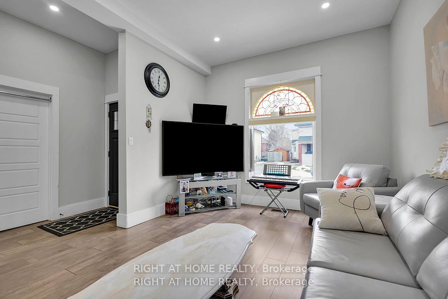7 Myrtle Street Property Photo 5