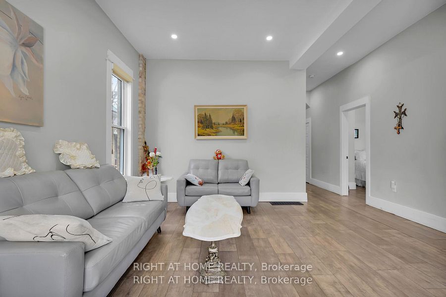 7 Myrtle Street Property Photo 6