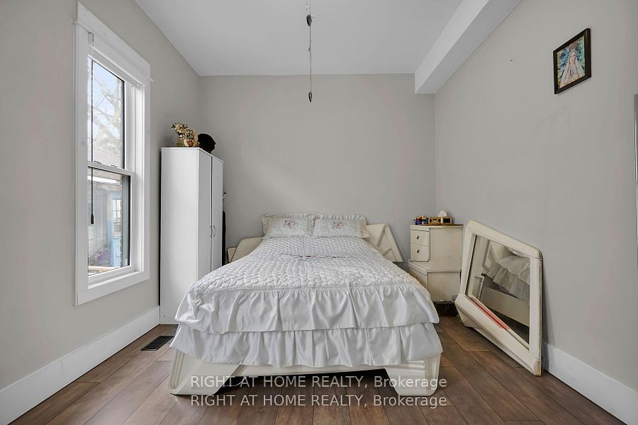 7 Myrtle Street Property Photo 17