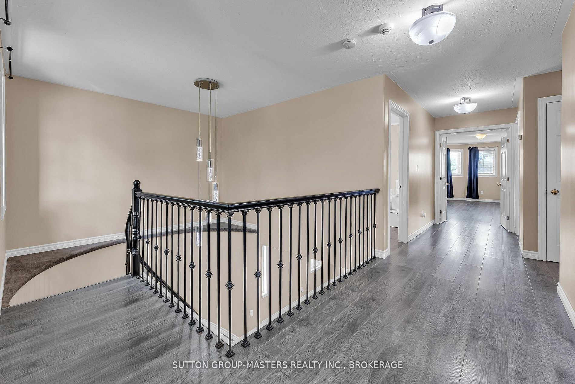 384 Emerald Street Property Photo 19
