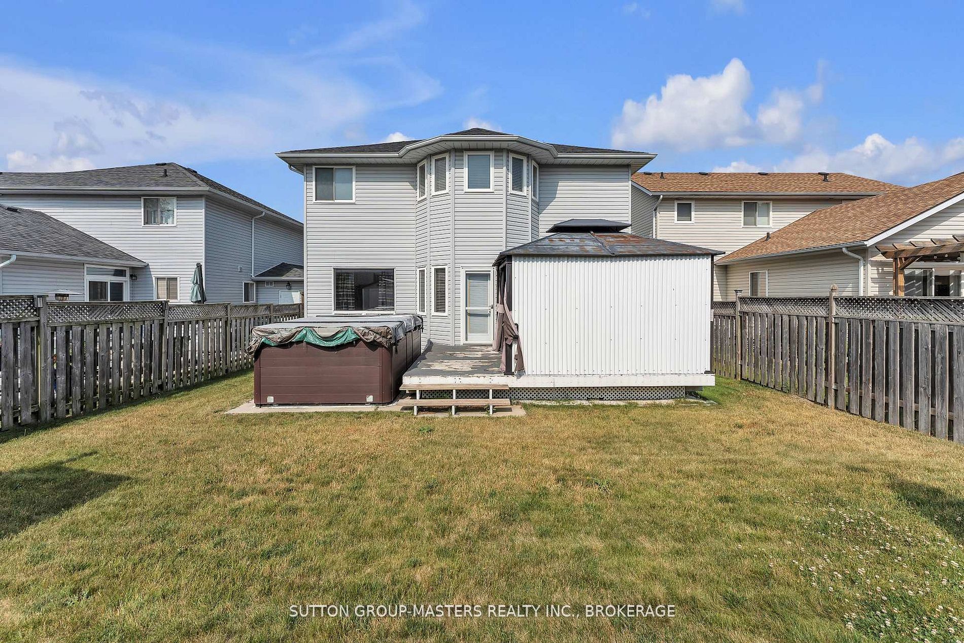 384 Emerald Street Property Photo 33