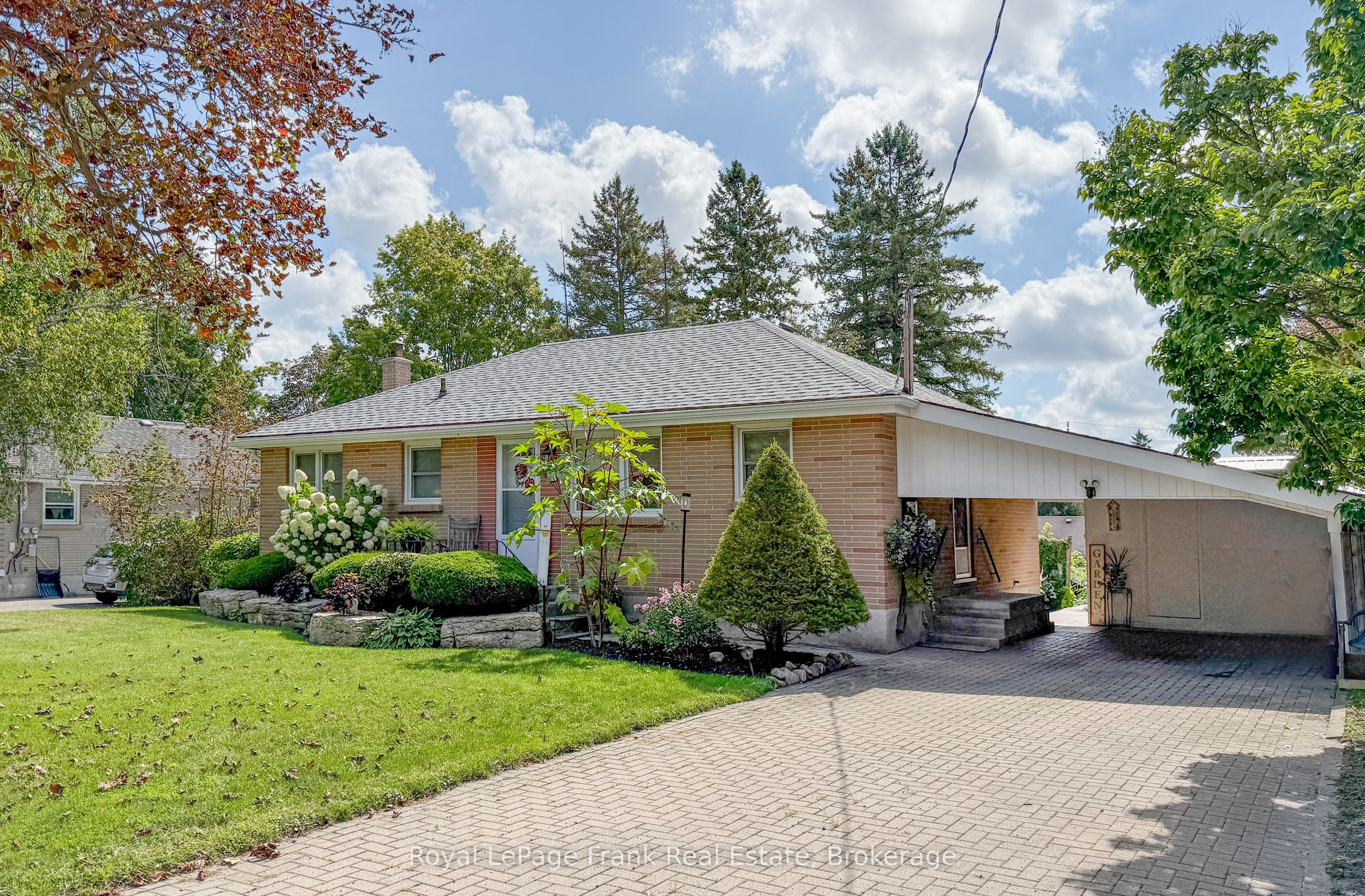 387 Aberdeen Avenue Property Photo 1