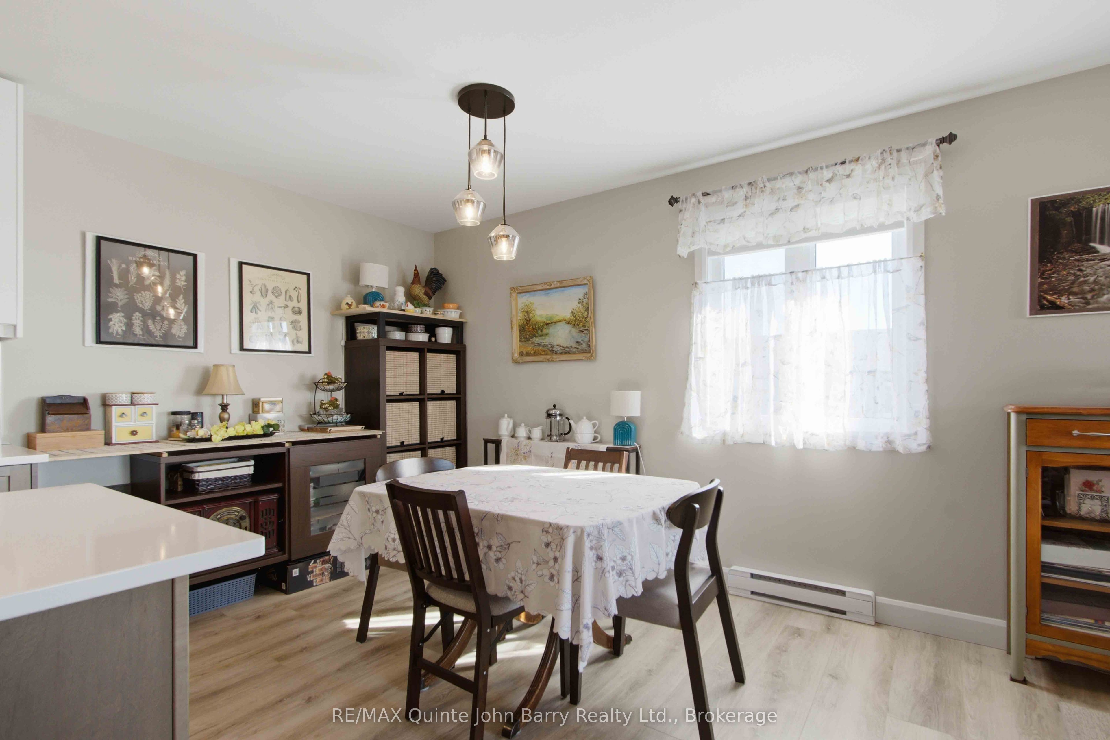302-20 Hillside Meadow Drive Property Photo 7