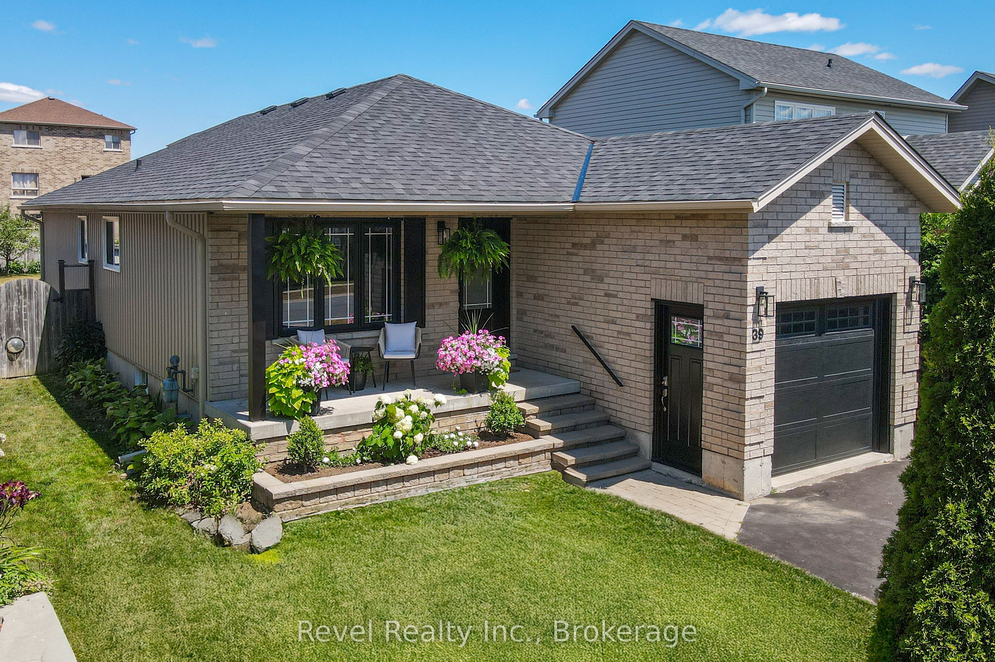 39 Springdale Drive Property Photo 1