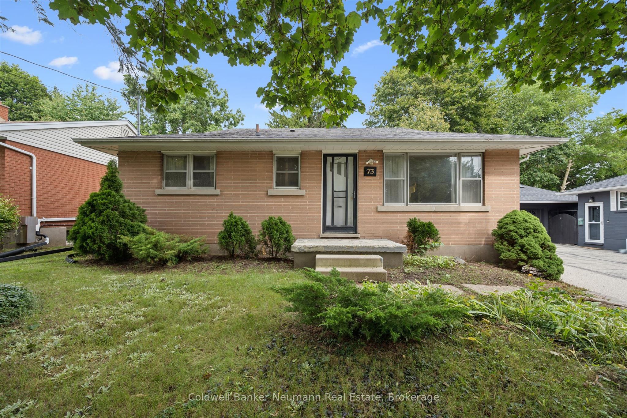 73 Knightswood Boulevard