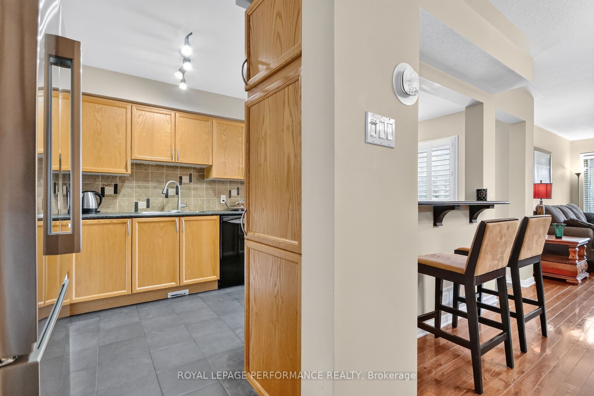 7 Calaveras Avenue Property Photo 4
