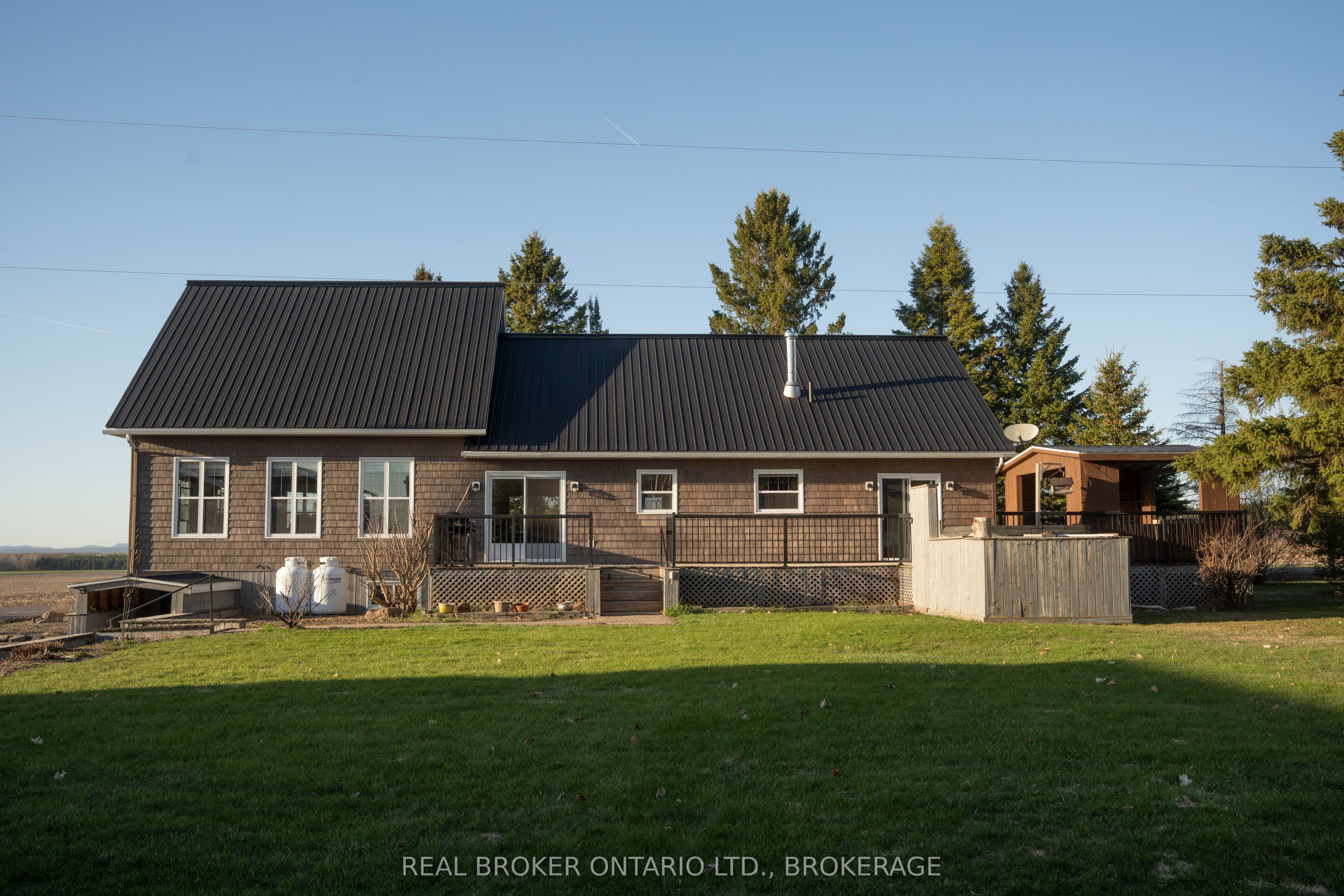 1850 Ridge Road W Property Photo 44