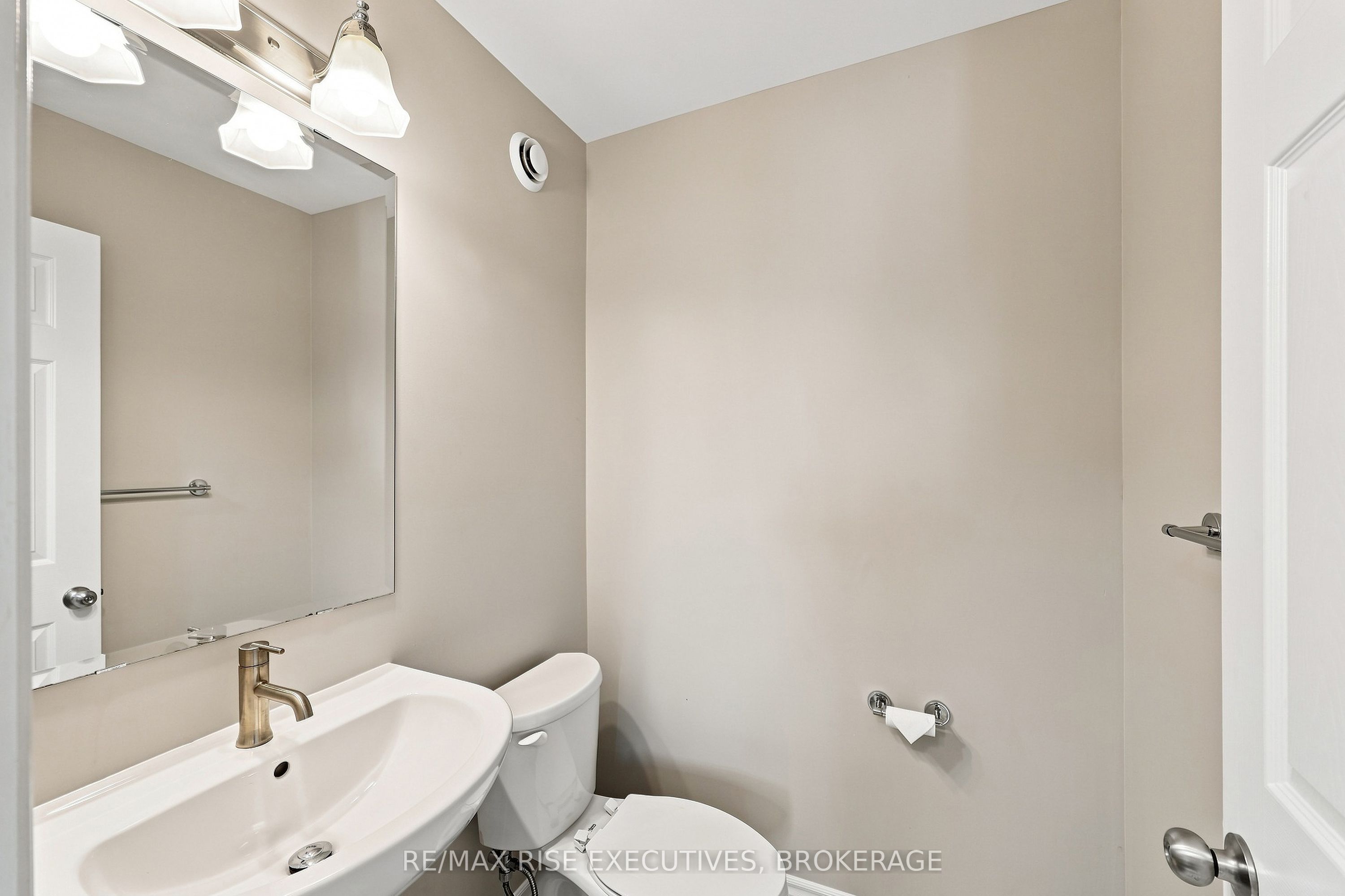 1355 Demers Avenue Property Photo 9