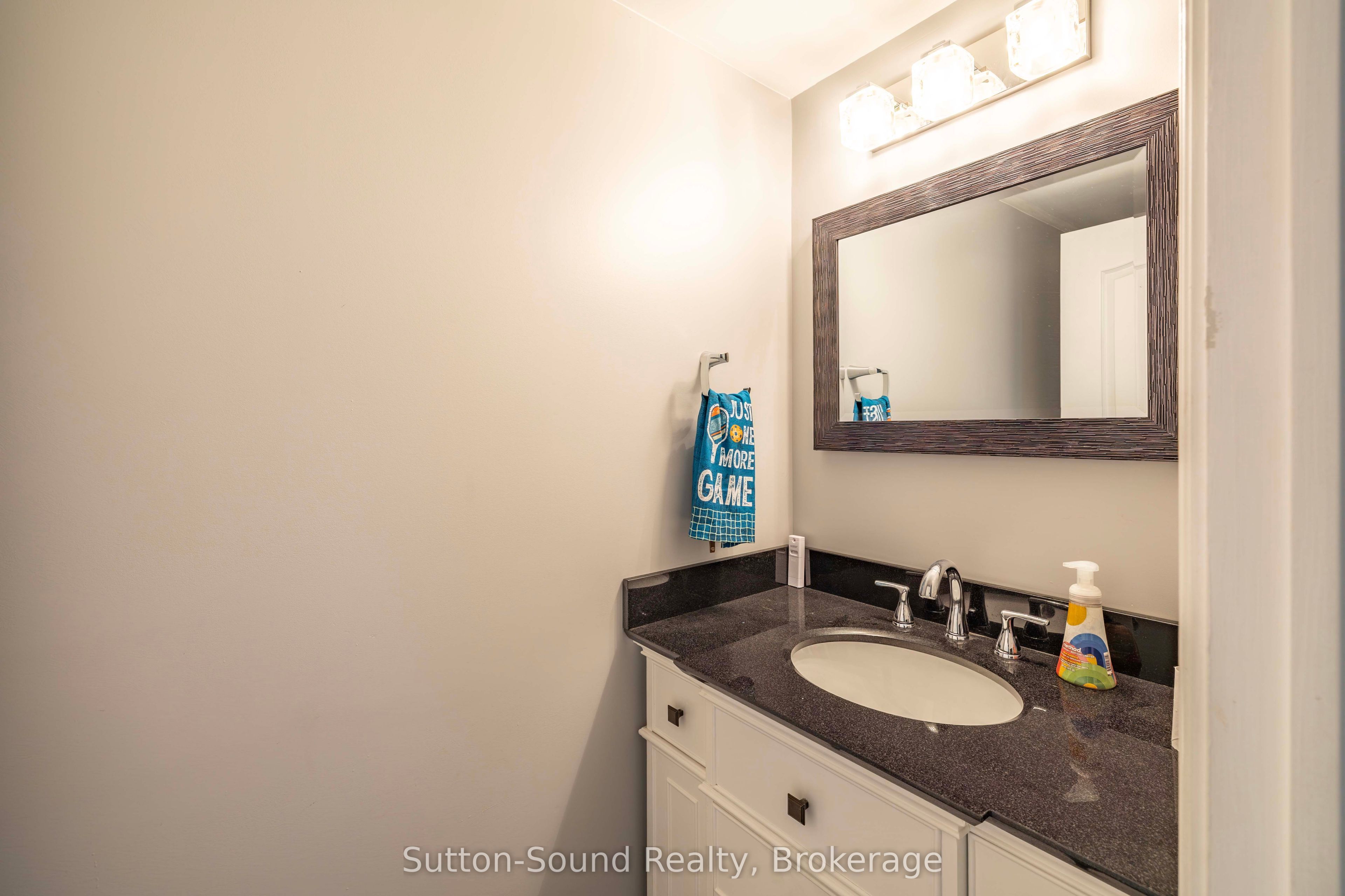 1 Walker Way Property Photo 28
