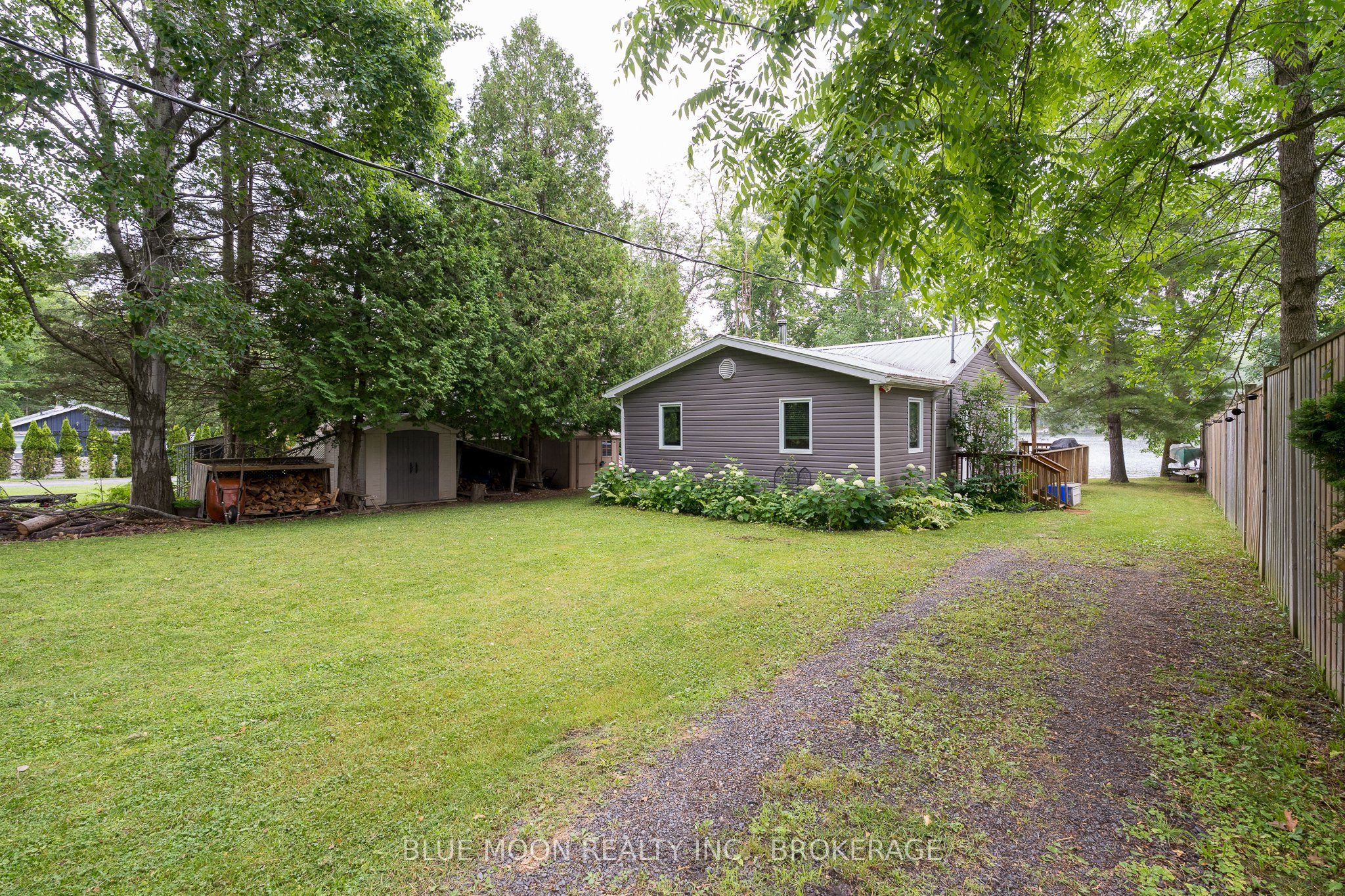 1058 Memory Lane Property Photo 2
