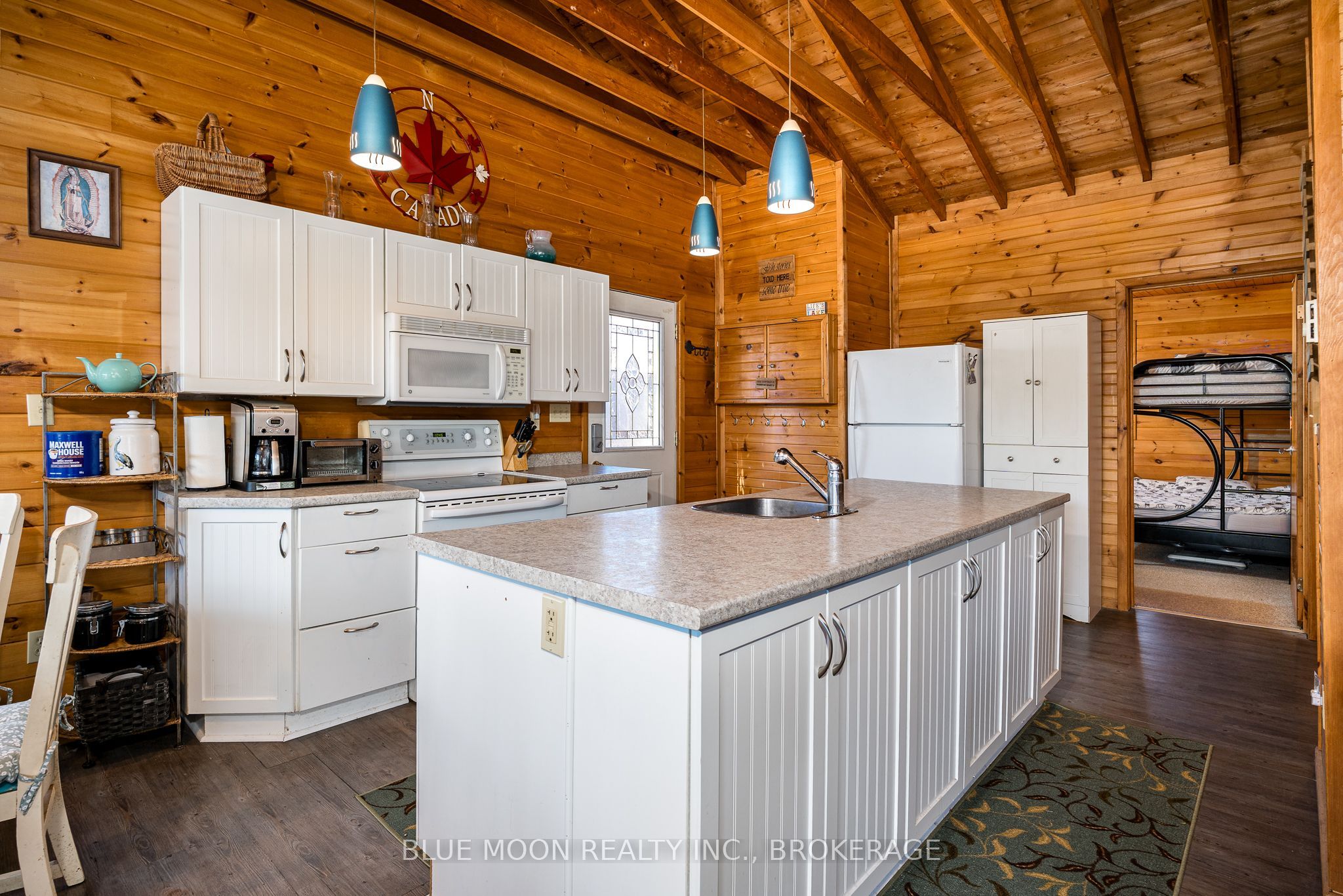 1058 Memory Lane Property Photo 13