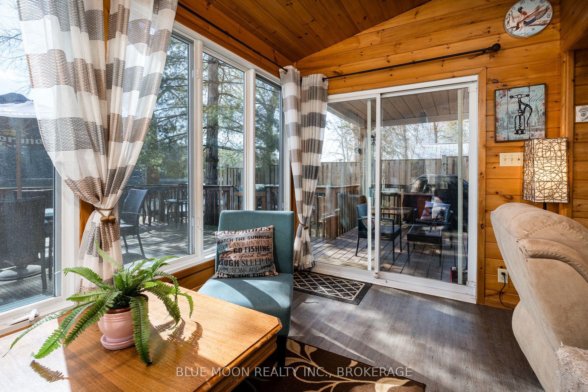 1058 Memory Lane Property Photo 18