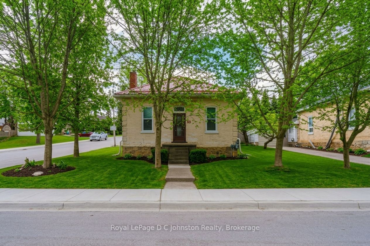 83 3rd Street Sw Property Photo 2