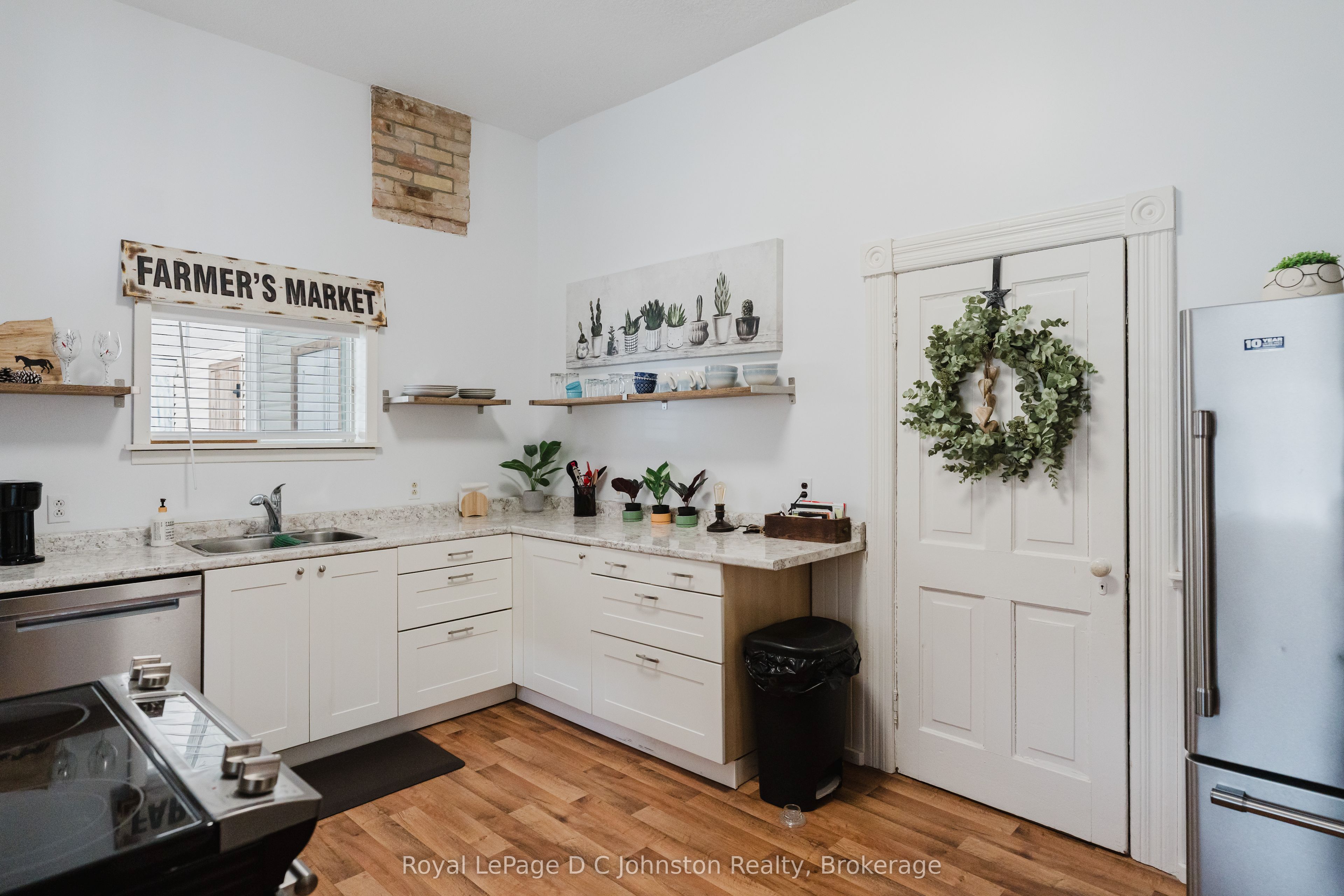 83 3rd Street Sw Property Photo 9