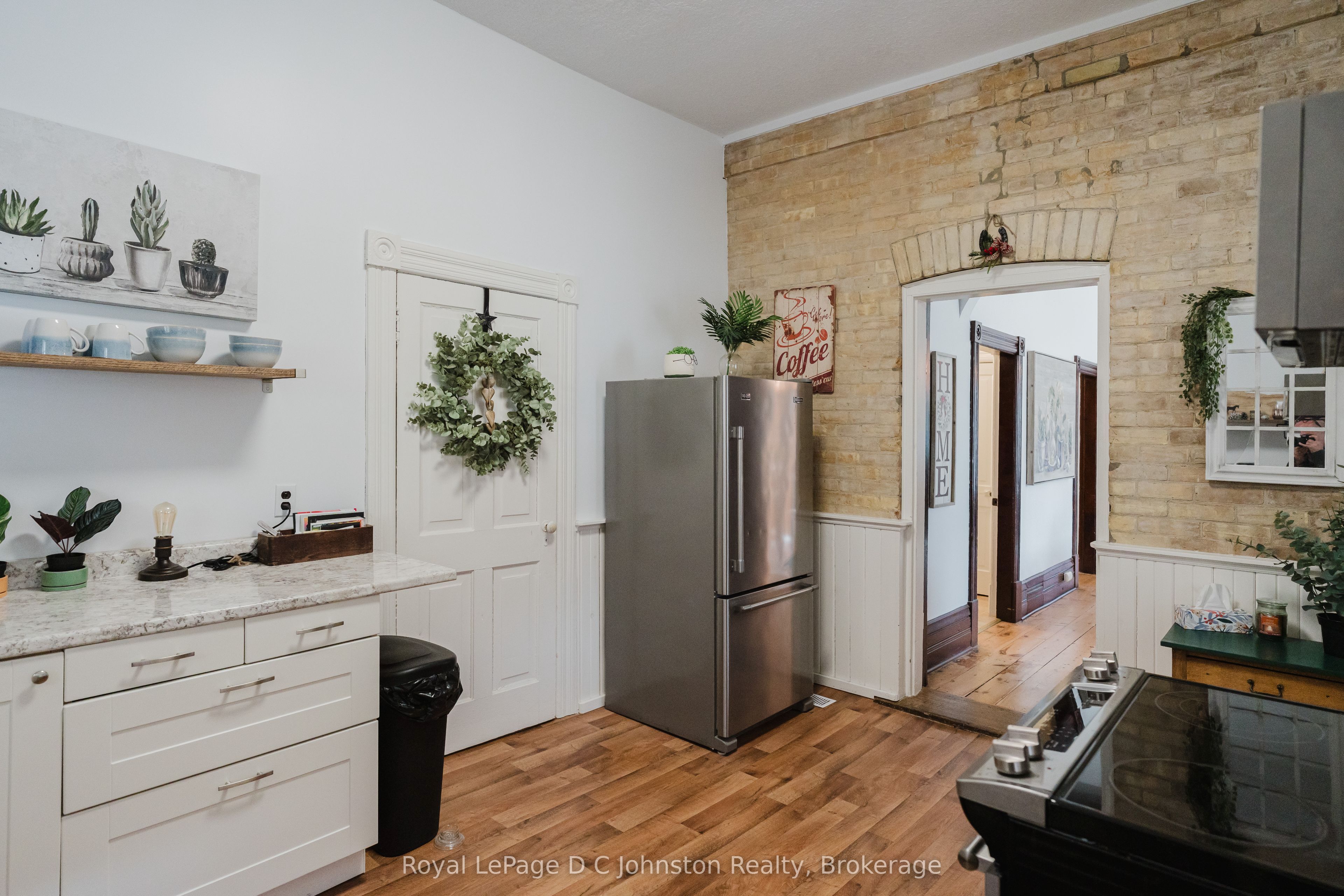 83 3rd Street Sw Property Photo 11