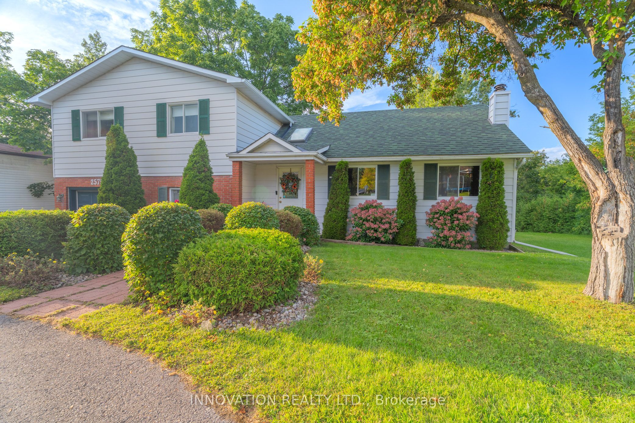 2575 Sparkle Street Property Photo 1