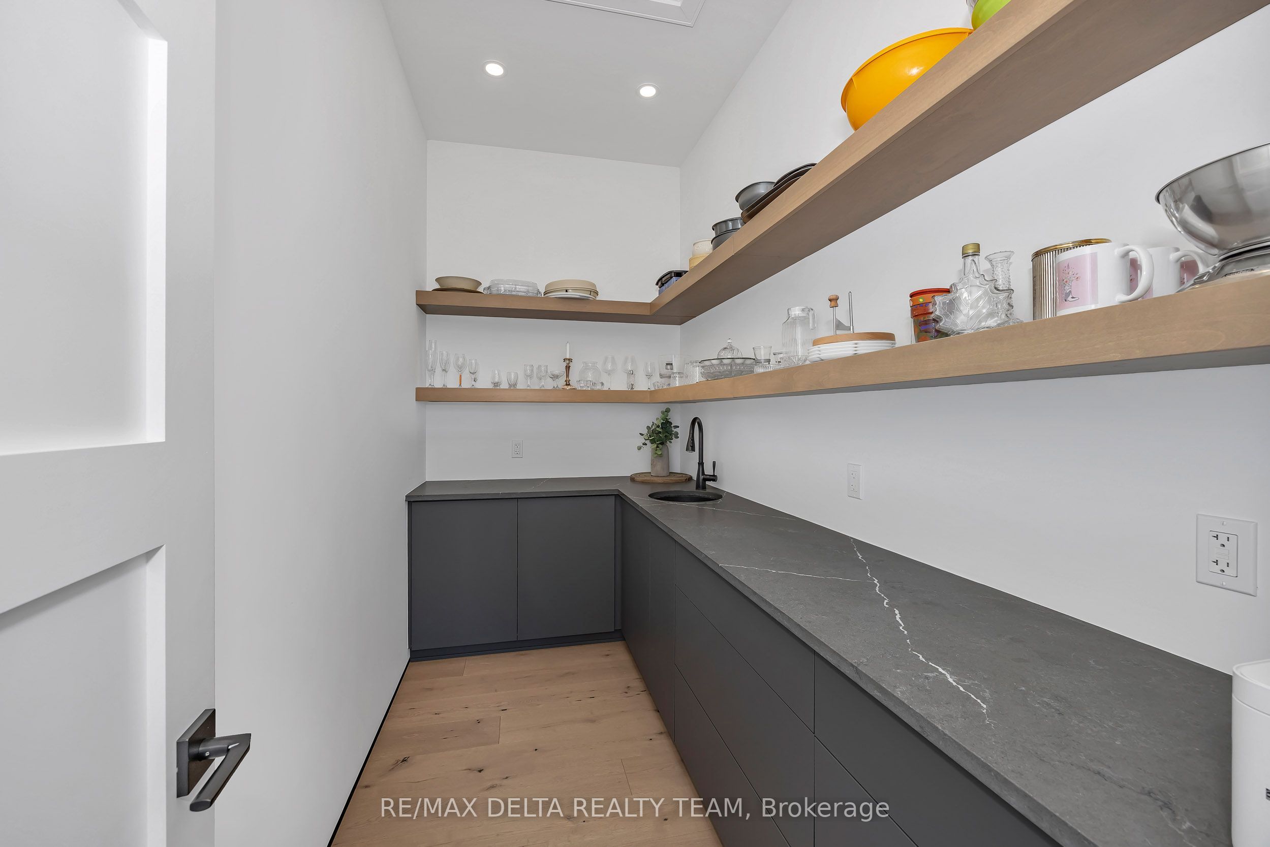 1255 Arbuste Avenue Property Photo 12