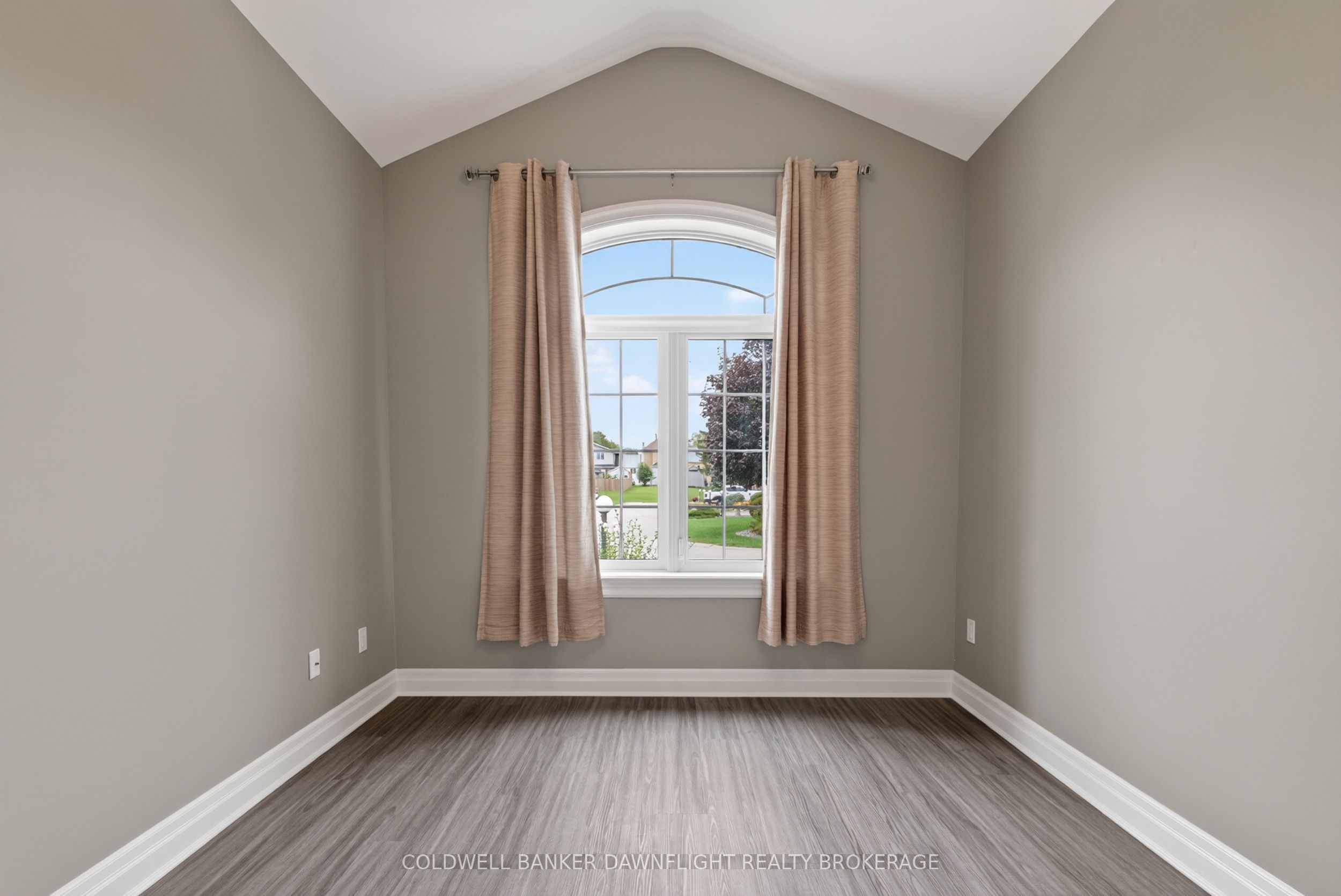 19 Conrad Drive Property Photo 8
