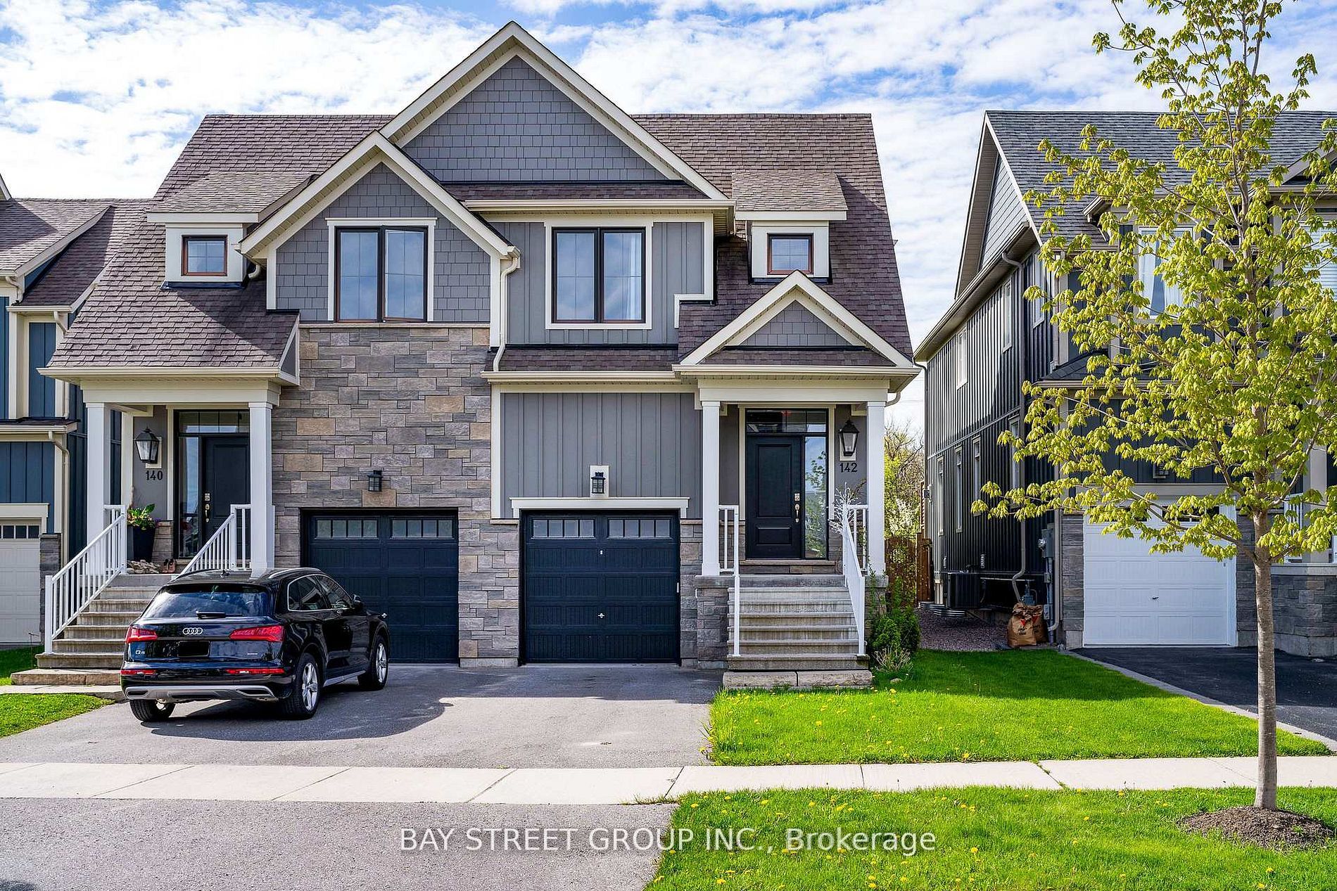 142 Yellow Birch Crescent Property Photo 1