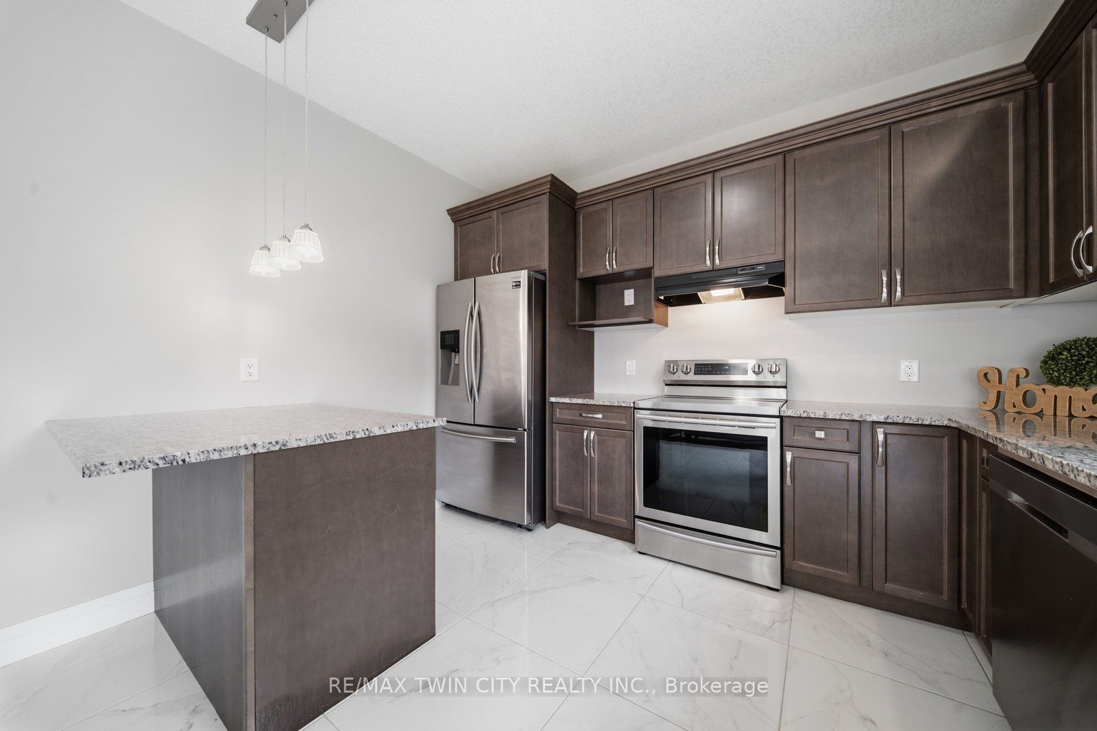 7 Morris Street Property Photo 21