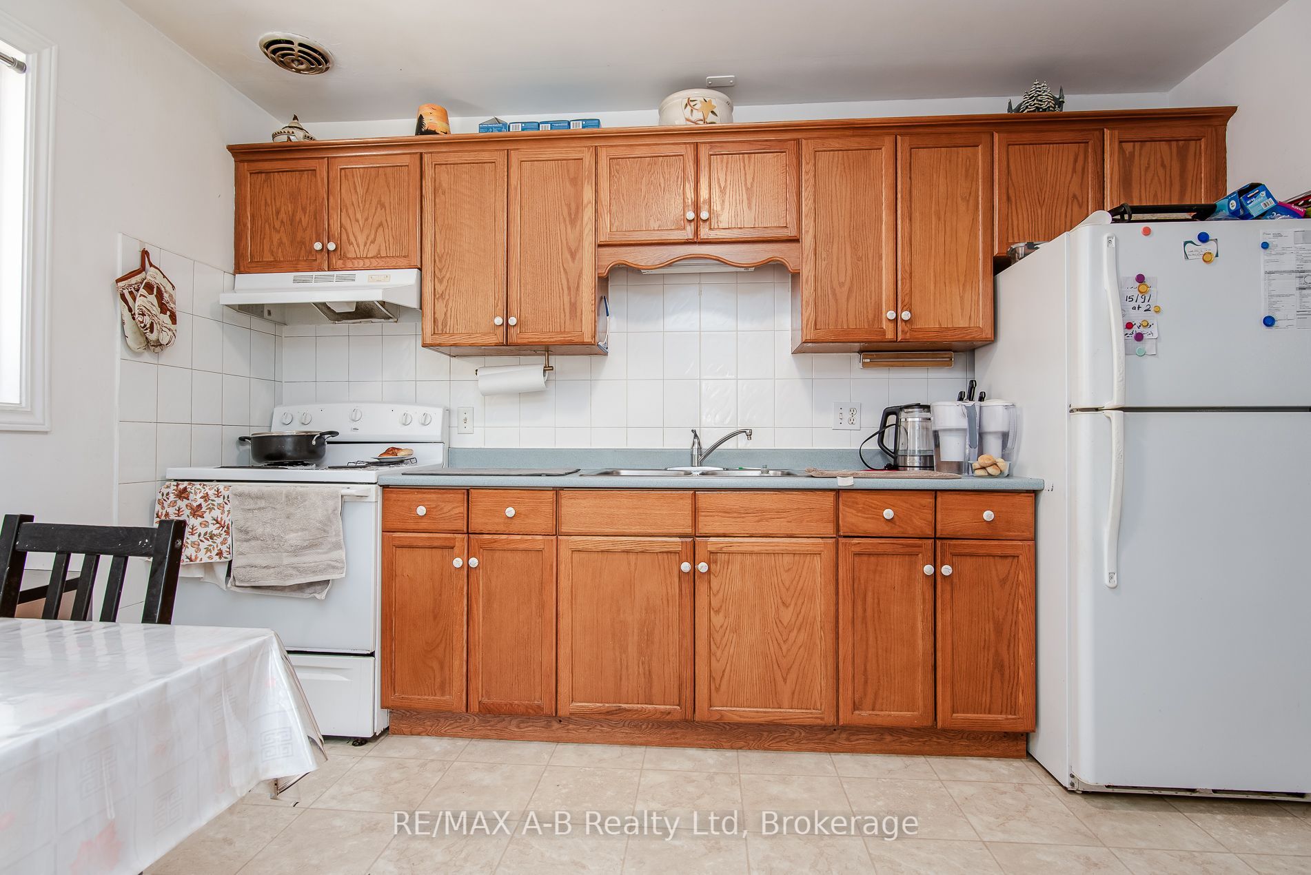 727 Frederick Street Property Photo 11