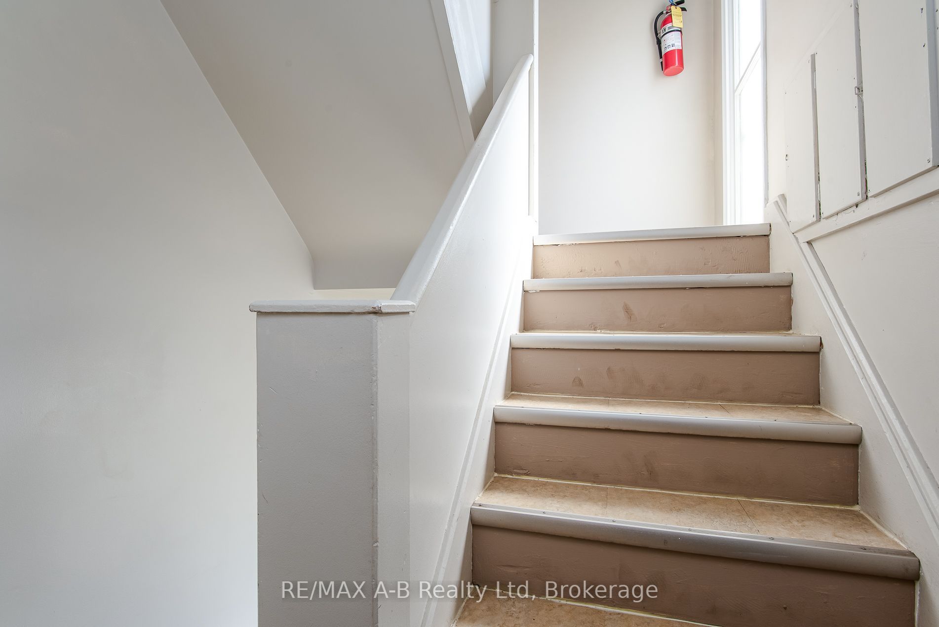727 Frederick Street Property Photo 22