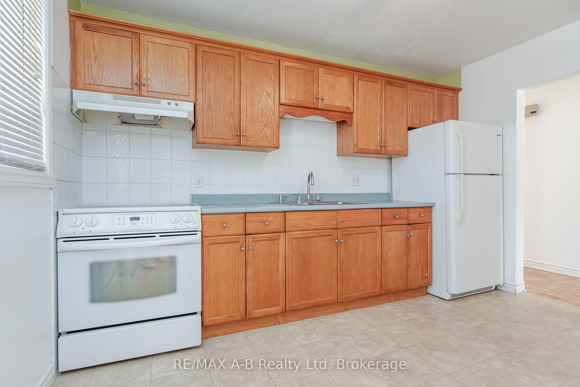 727 Frederick Street Property Photo 25