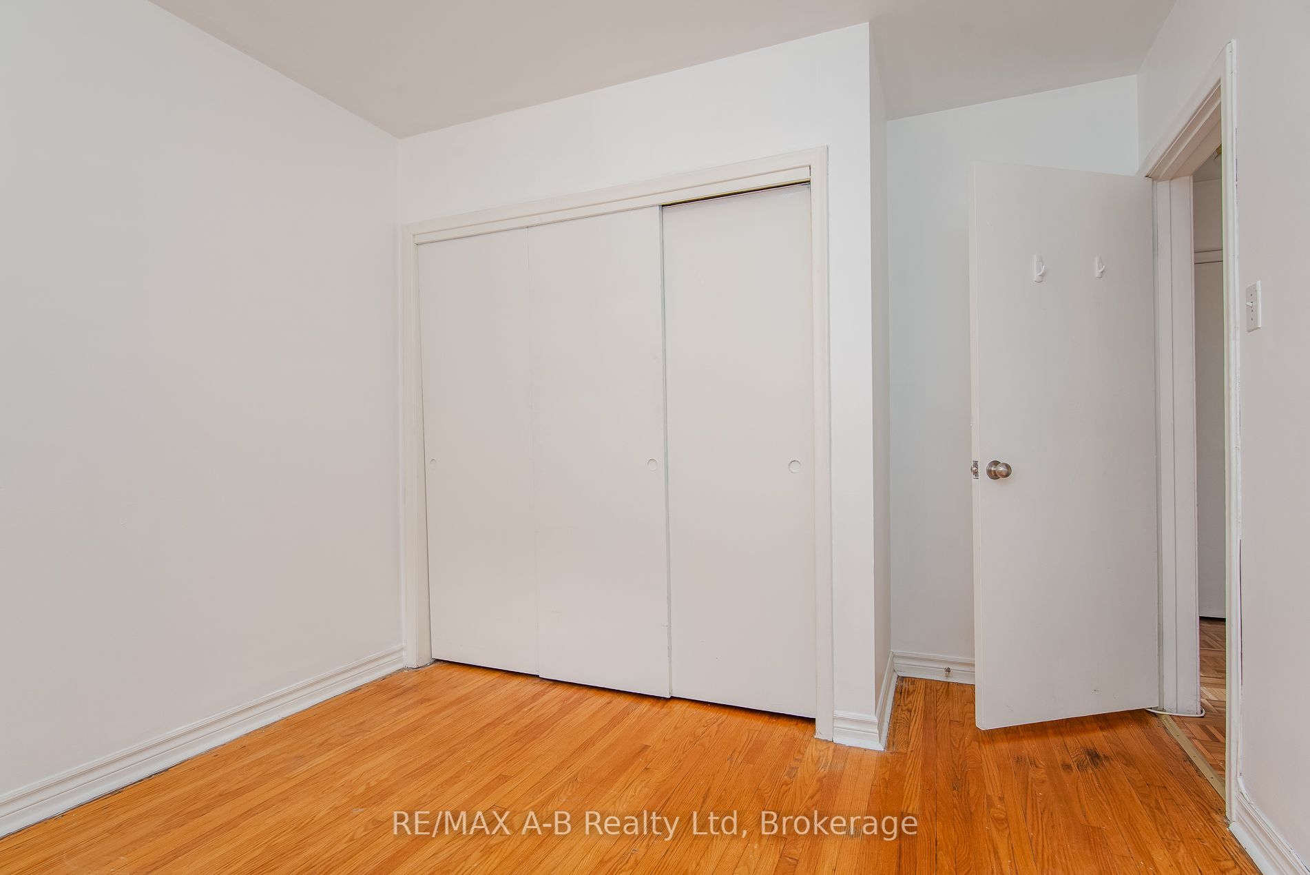 727 Frederick Street Property Photo 31
