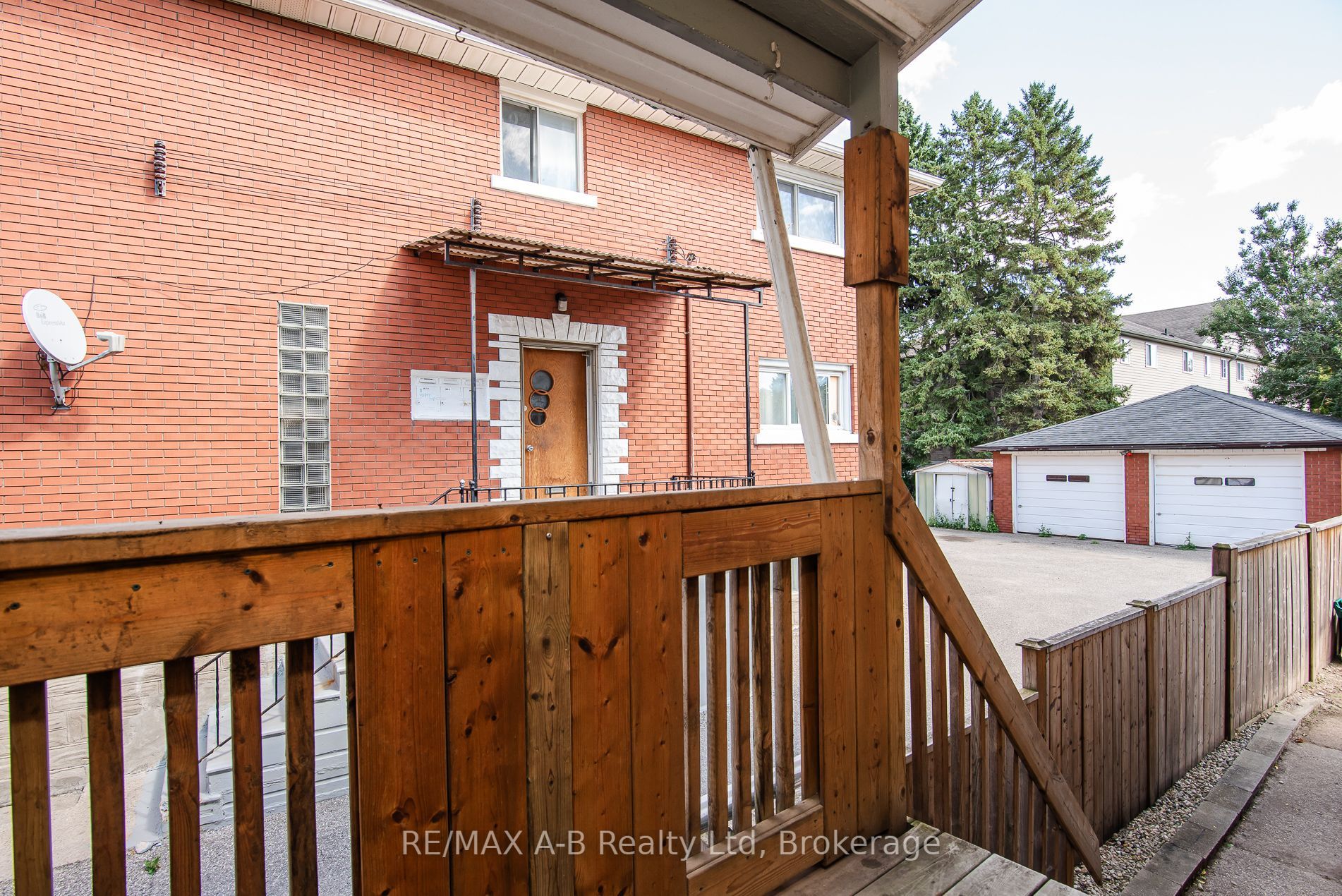 727 Frederick Street Property Photo 46