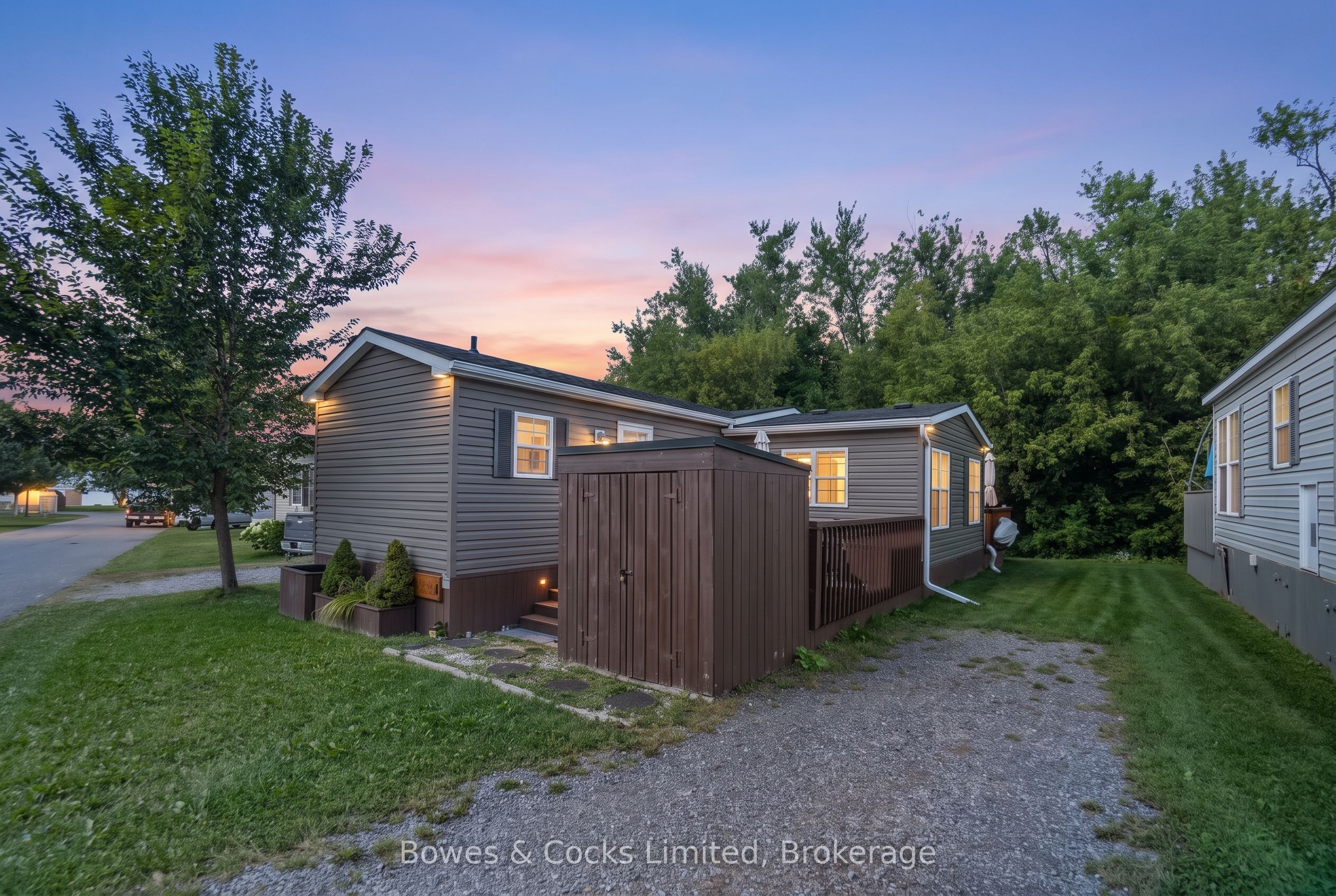 1235 Villiers Line 15 The Point Dr. Property Photo 1