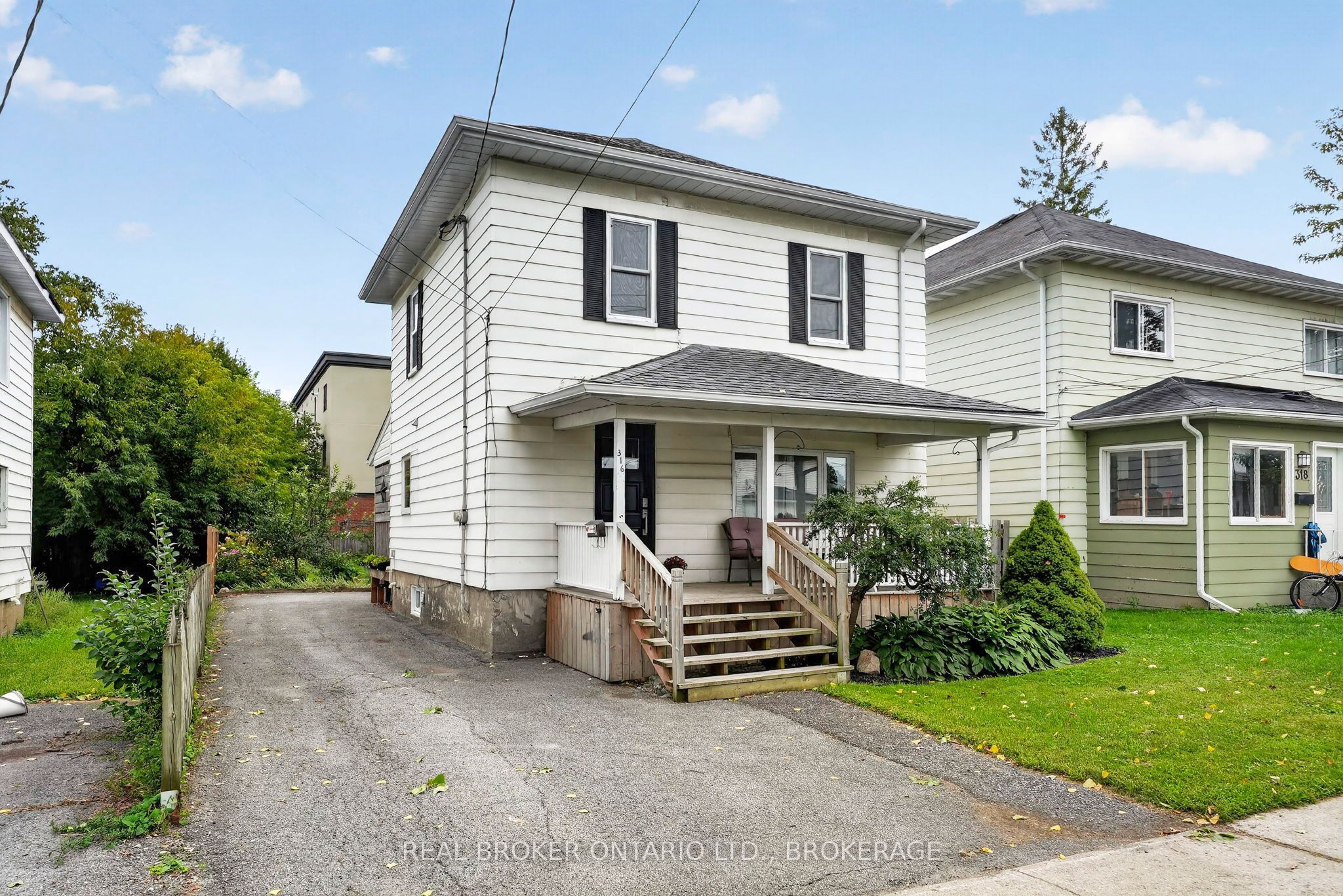 316 Fourth Street W Property Photo 1
