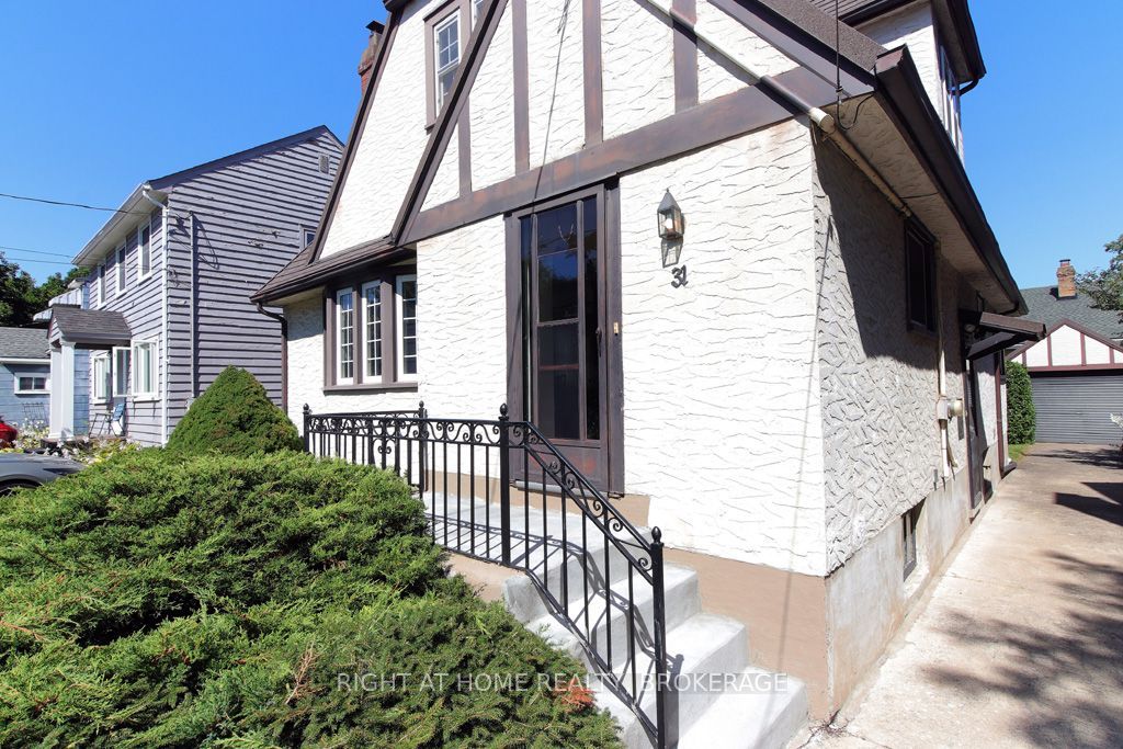 31 Stuart Avenue Property Photo 2