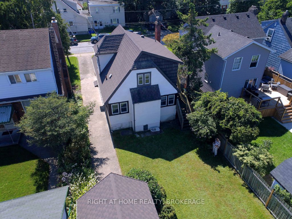 31 Stuart Avenue Property Photo 6