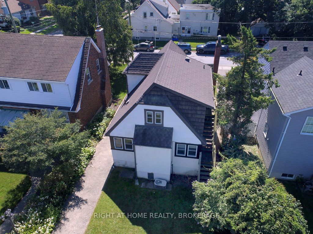 31 Stuart Avenue Property Photo 7