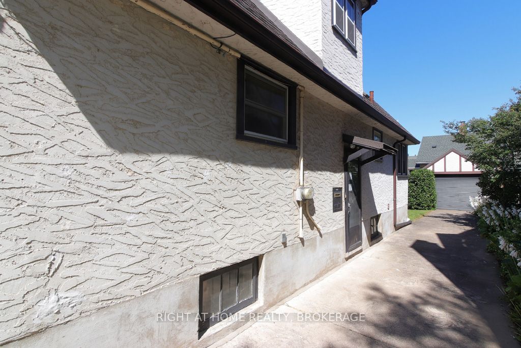 31 Stuart Avenue Property Photo 14