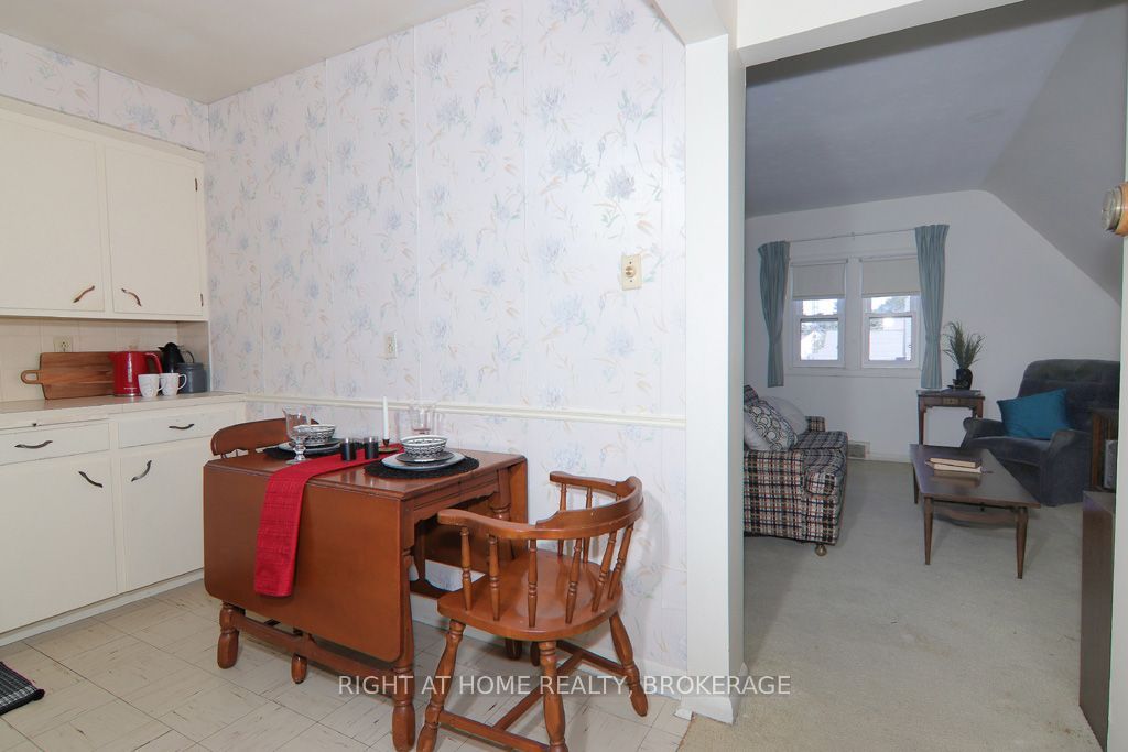 31 Stuart Avenue Property Photo 37