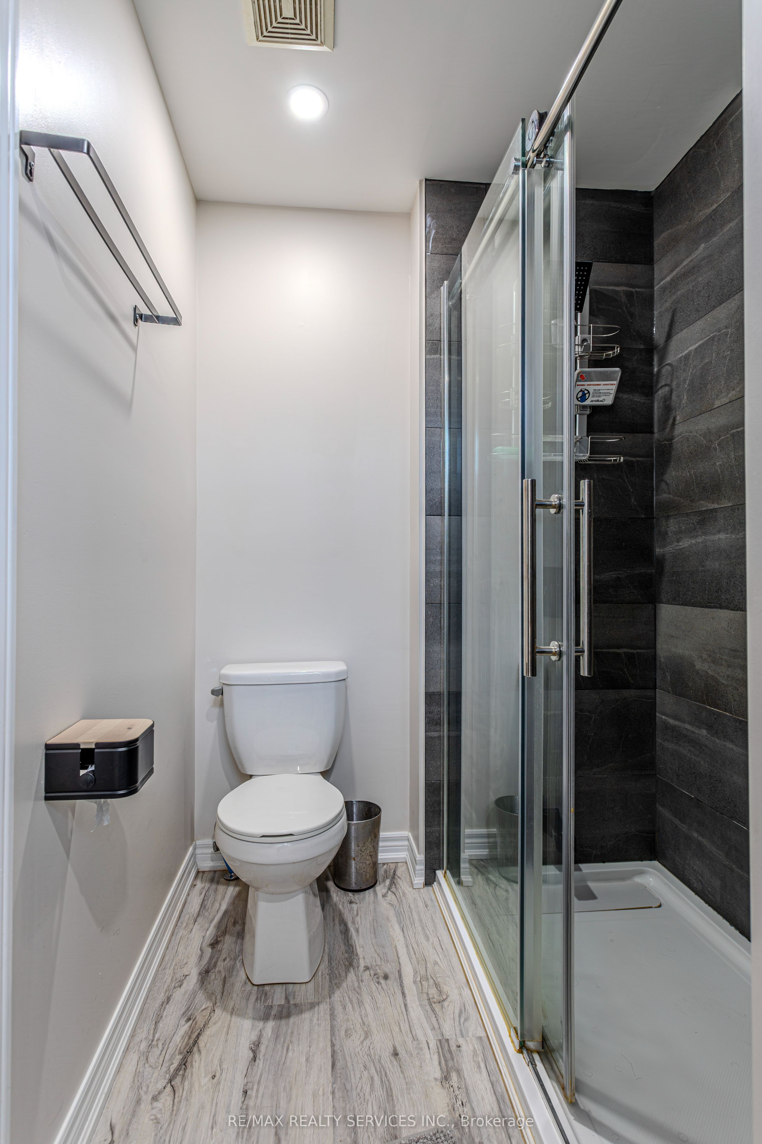 49 Marina Point Crescent N Property Photo 30