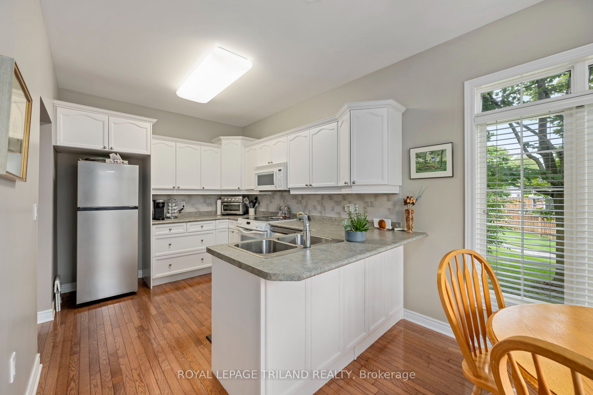 2025 Meadowgate Boulevard 252 Property Photo 13