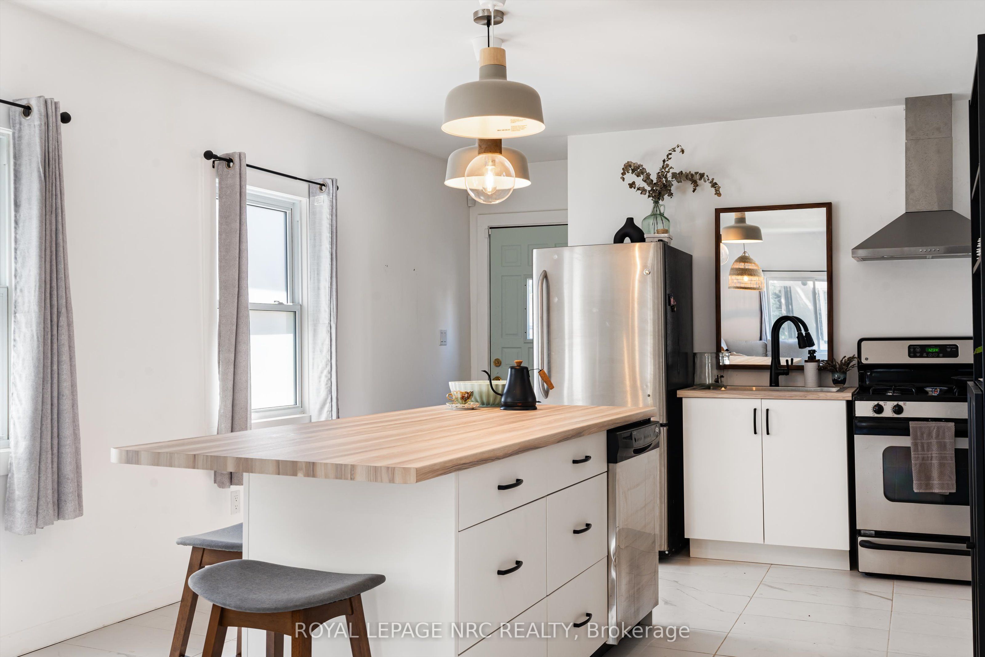 37 Lock Street Property Photo 14