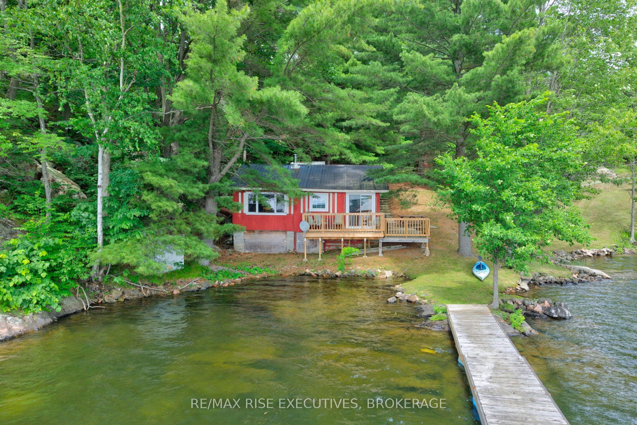 90 East Shore Lane Property Photo 1