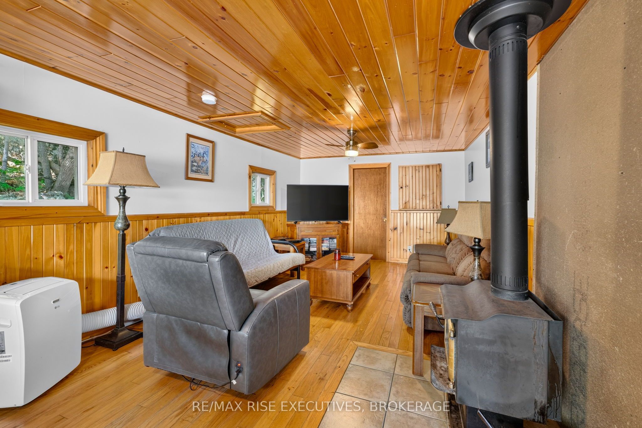 90 East Shore Lane Property Photo 13