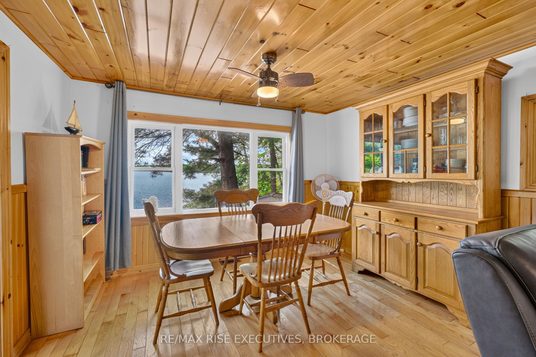90 East Shore Lane Property Photo 14